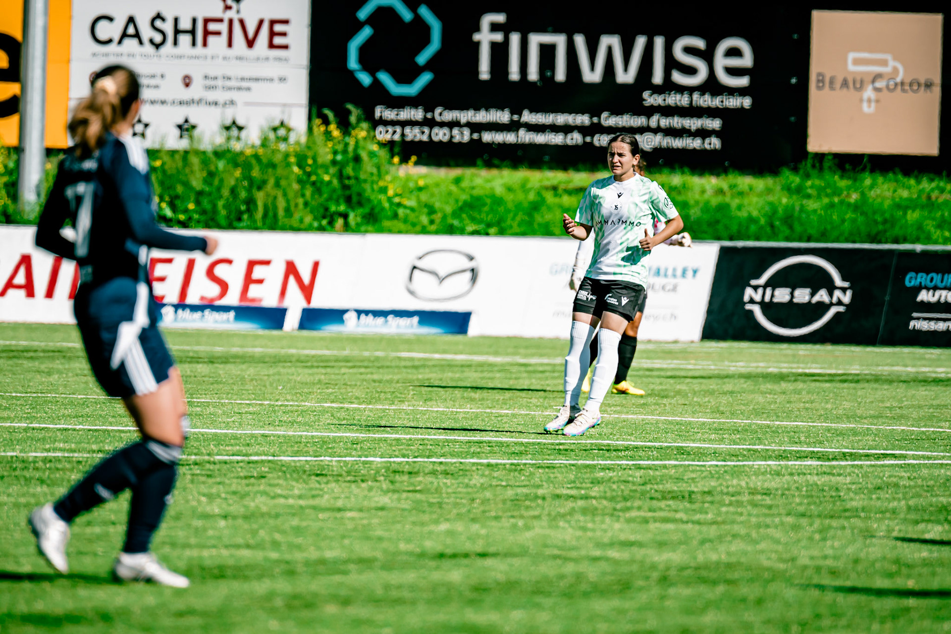 Match de championnat LNB (féminine) opposant l’Etoile Carouge FC à Yverdon Sport FC au Stade de la Fontenette à Carouge. (Christian António/LibsVisuals.com)