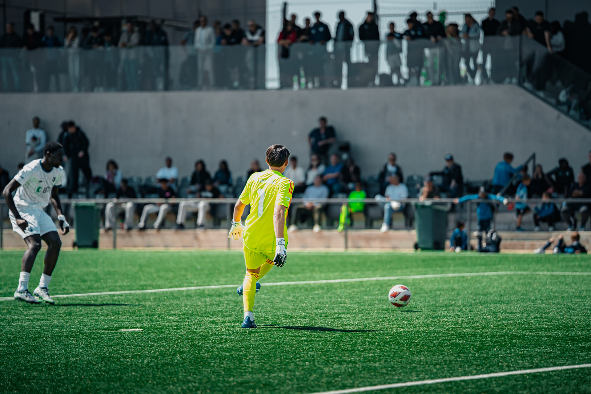 FC Lausanne-Sport M-17 et Servette FC M-17 au Centre sportif+ Stade de la Tuilière. (Christian António/LibsVisuals.com)