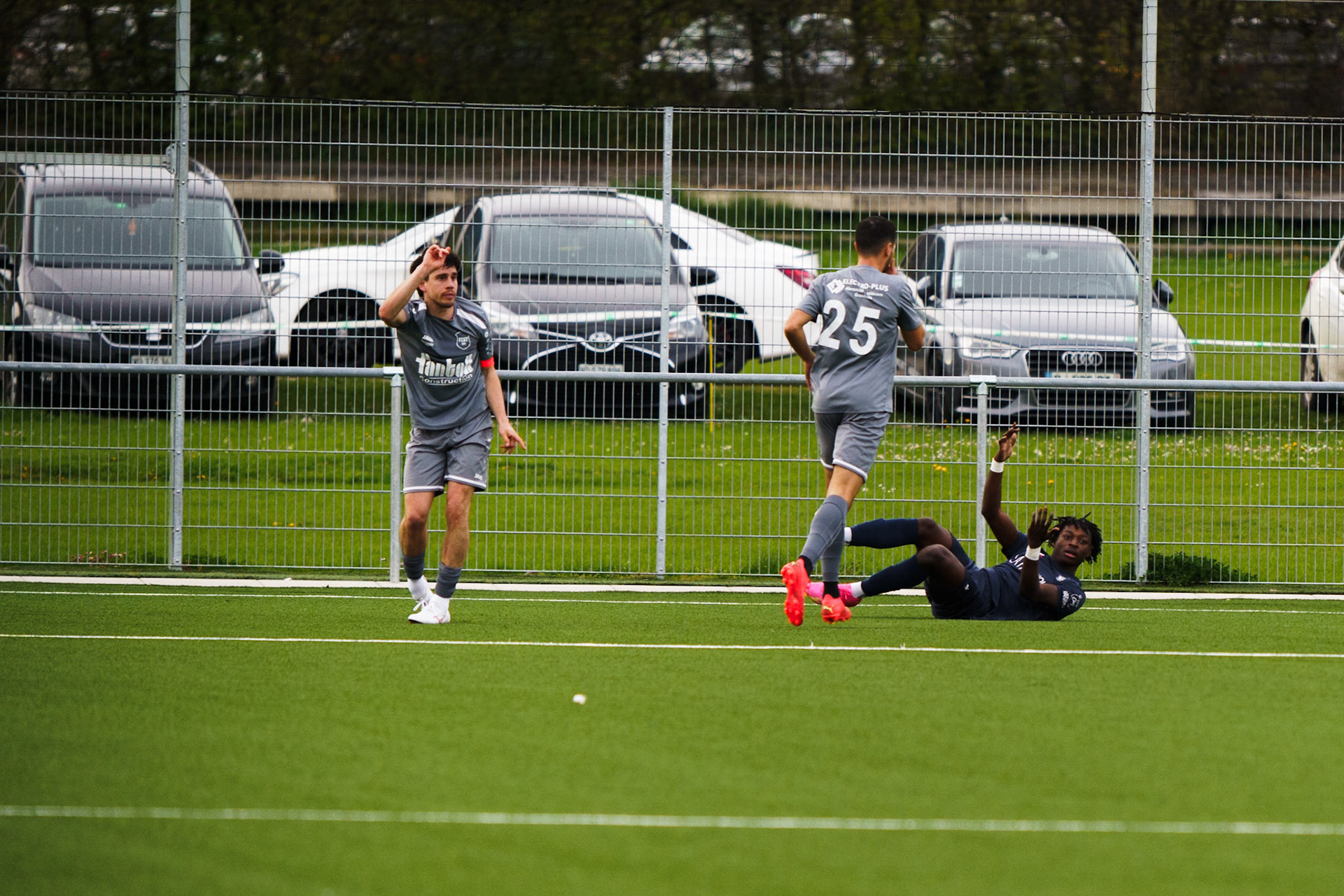 Match 2ème Ligue FC Champagne - FC Grandson-Tuileries au Terrain de Sport de Derrière-Ville à Champagne