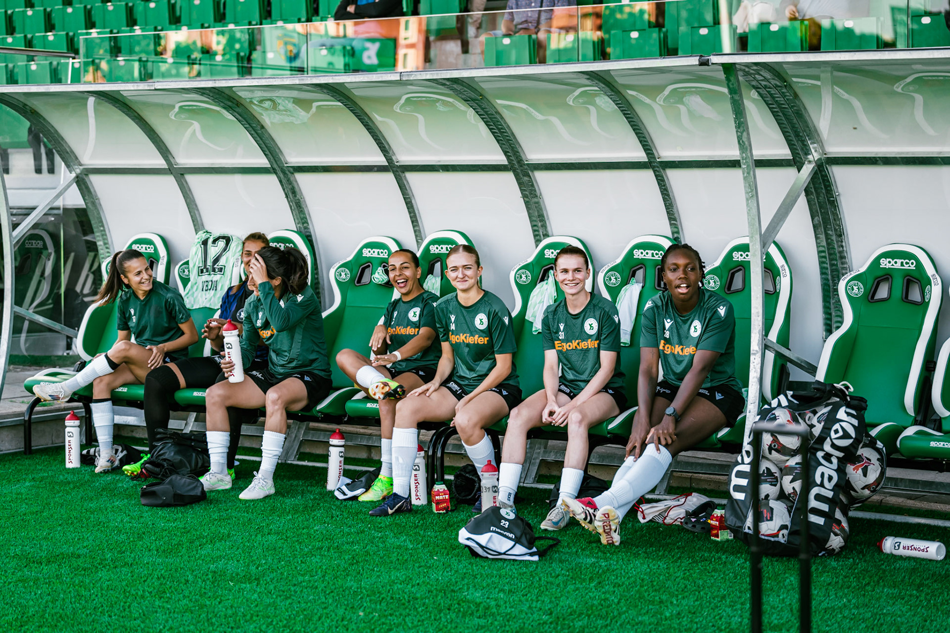 Match championnat LNB féminine opposant Yverdon Sport FC et FC Schlieren au Stade Municipal. (Christian António/LibsVisuals.com)