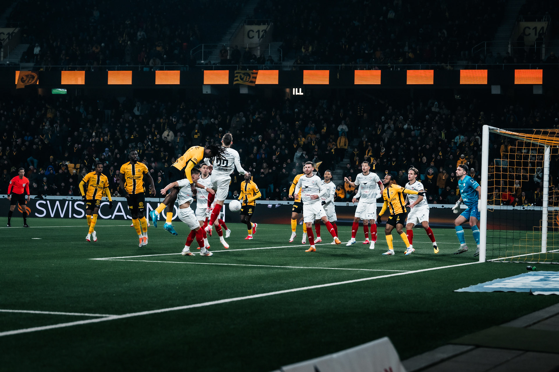 Corner joué lors du match entre BSC Young Boys et FC Winterthur au Stadion Wankdorf. (Christian António/LibsVisuals.com)