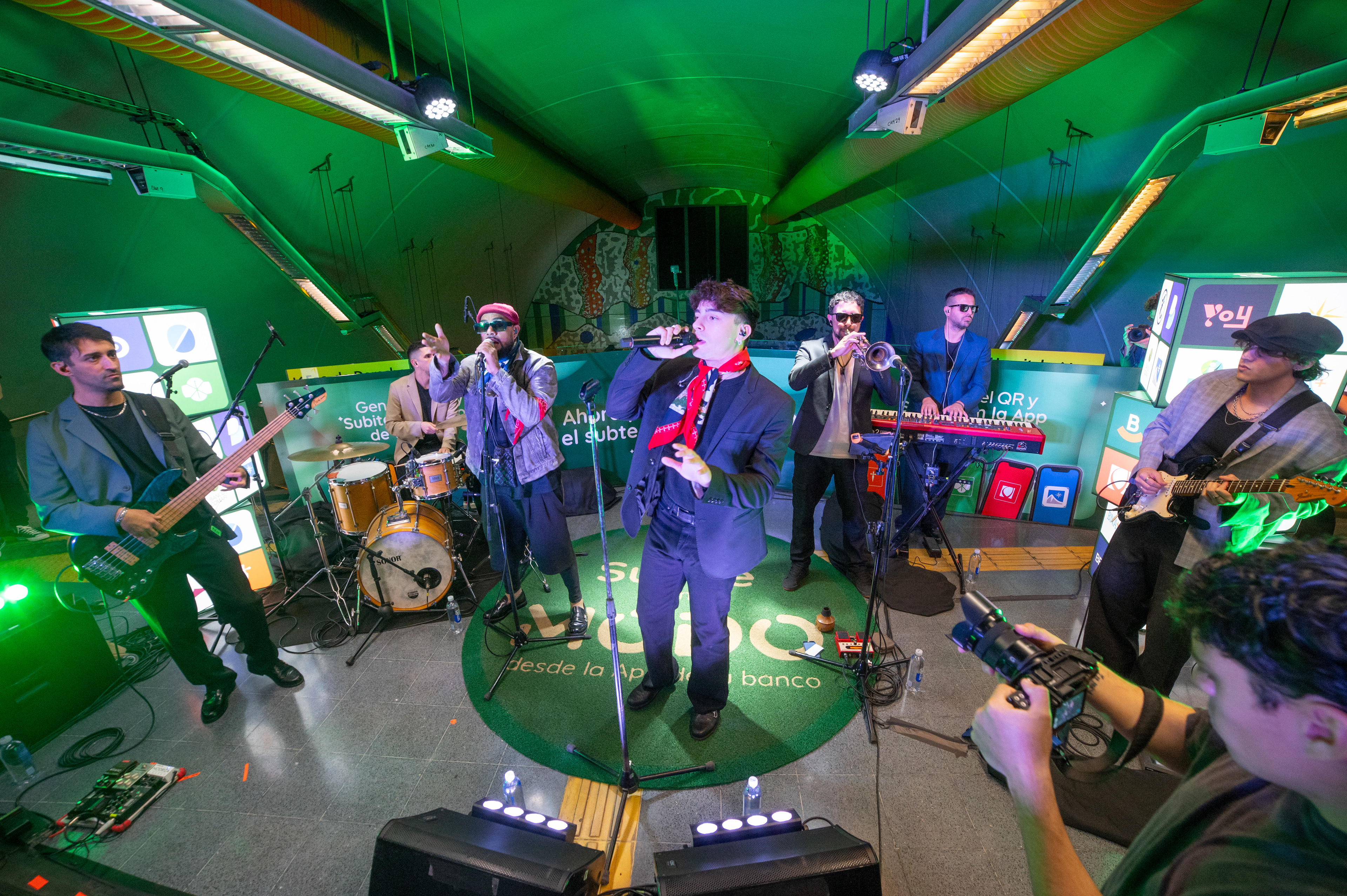 Rusherking y Zeo Gotusso para Modo 8/2025