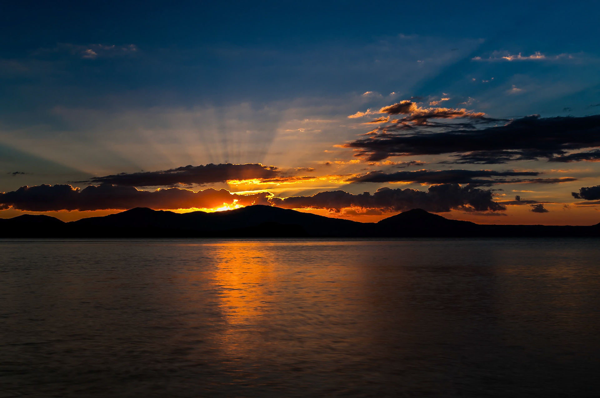 Stunning sunset - Lake Taupo, New Zealand