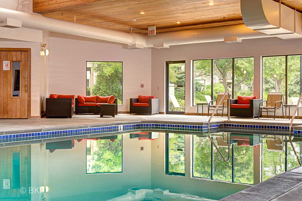 Apartment Pool