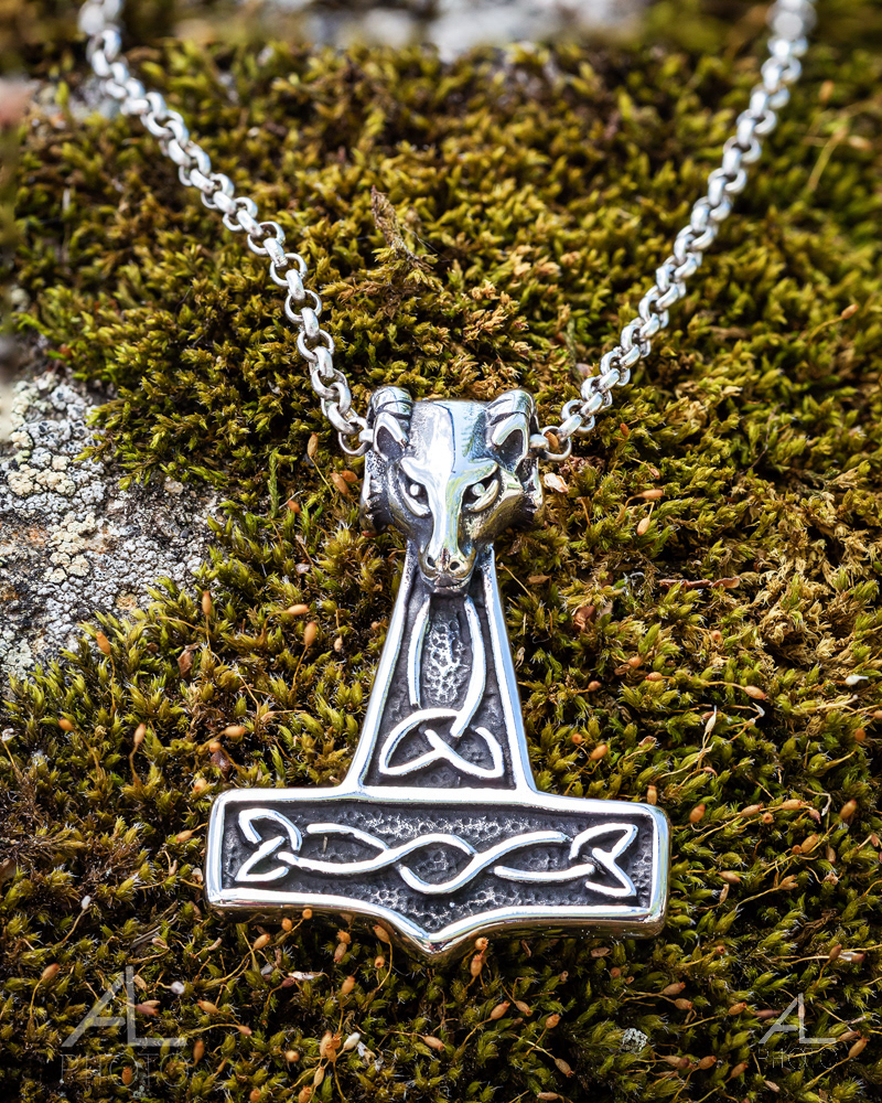 glimmeringdeepdesign.com