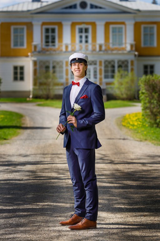 valmistujauskuvaus esimerkki