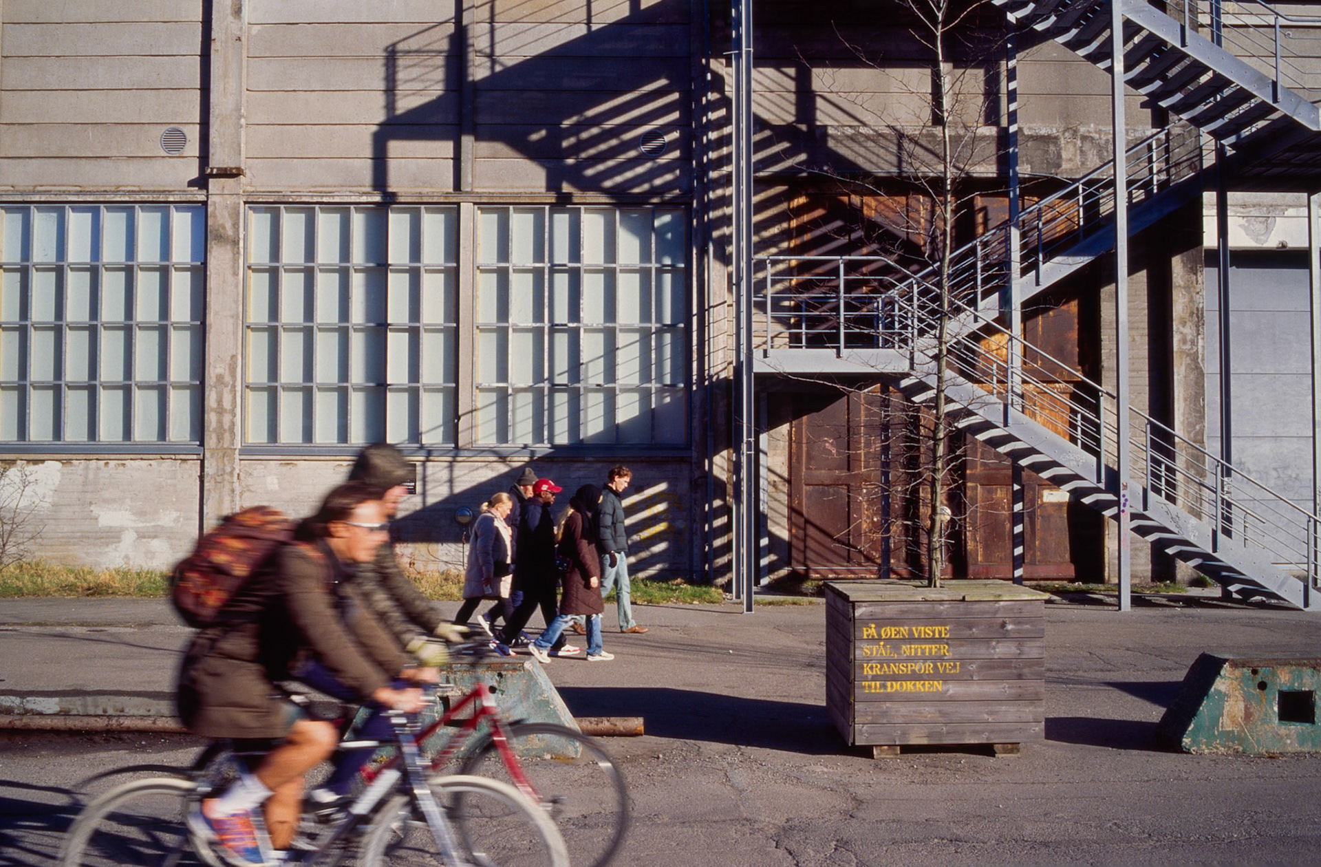 Reffen - Kodak E100 - Konica Hexar