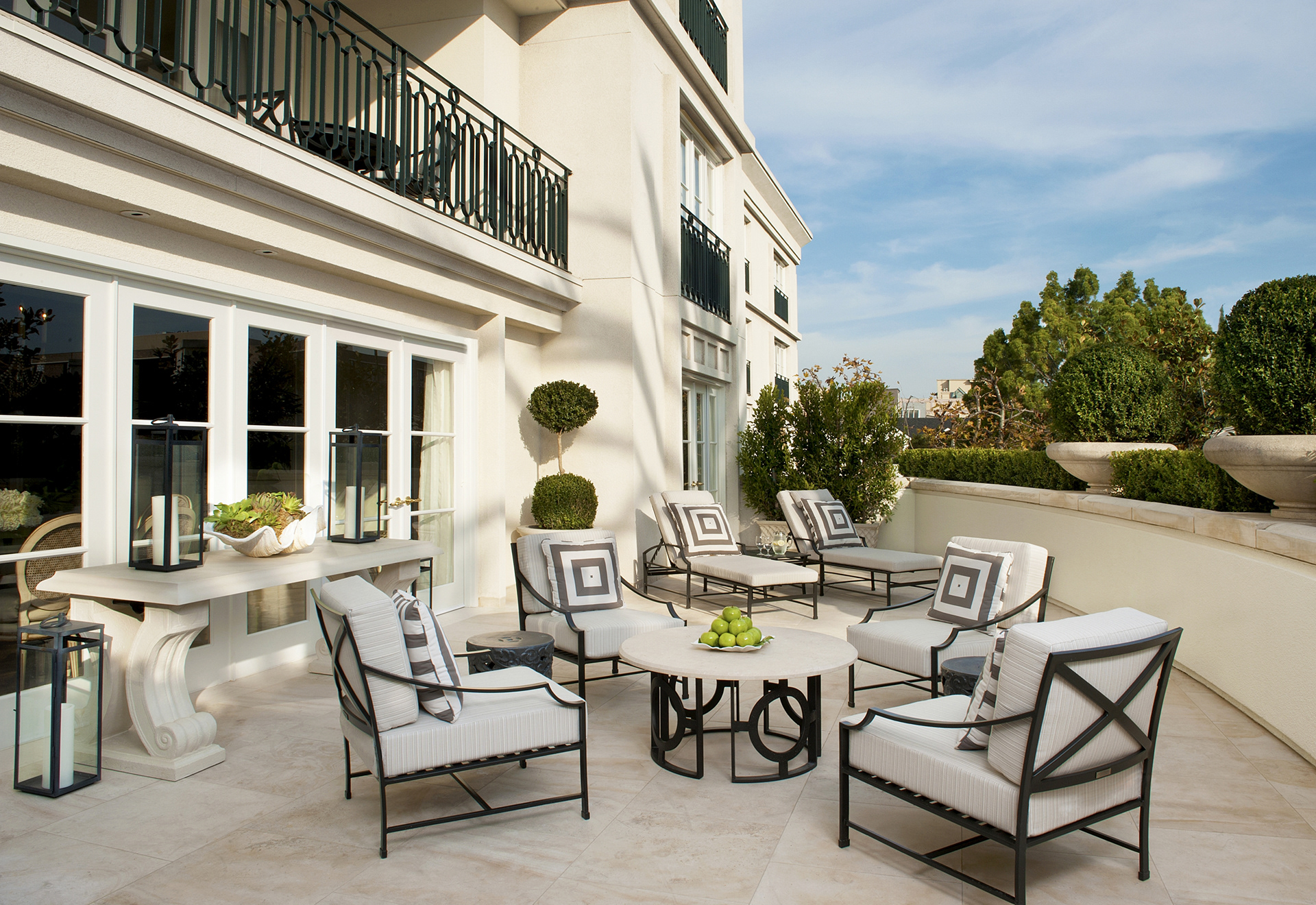 Royal Patio Suite