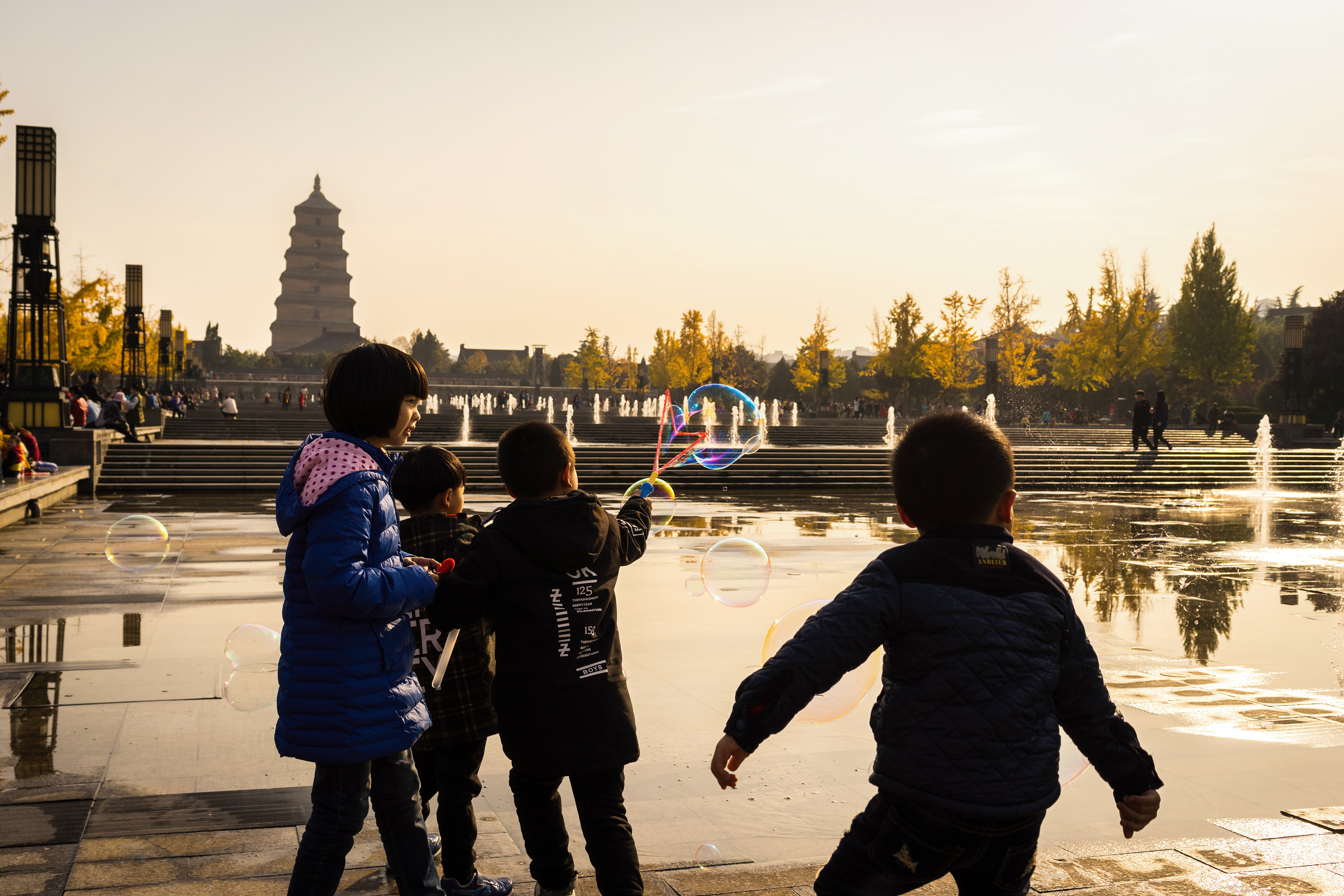 Kids playing at the Big Wild Goose Pagoda 