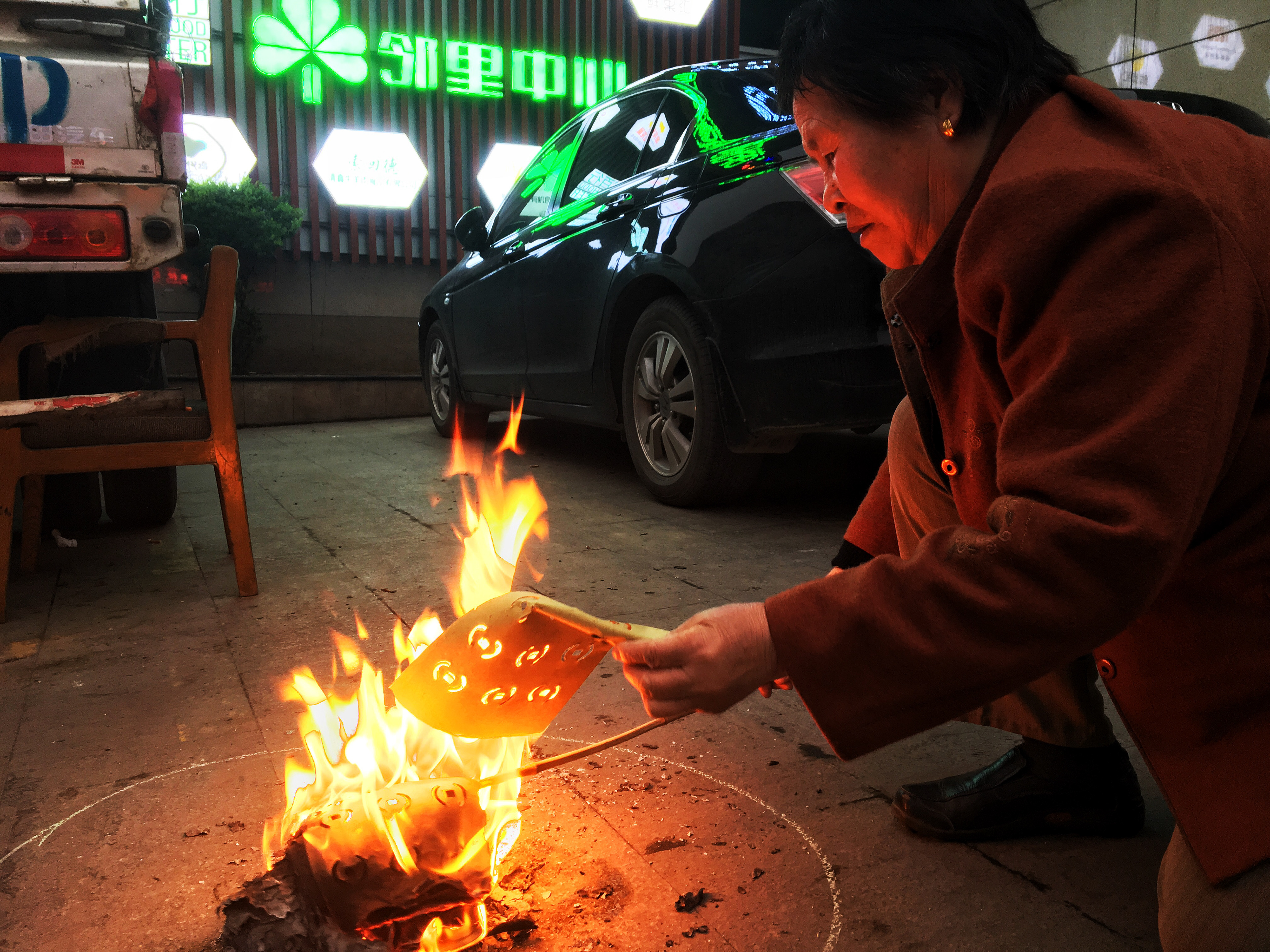 It is a national holiday today in China, the Ching Ming Festival. A day for sweeping the tombs of our ancestors, for the warding off of spirits, and burning "currency" so that our ancestors have some walking around money in the afterlife. 