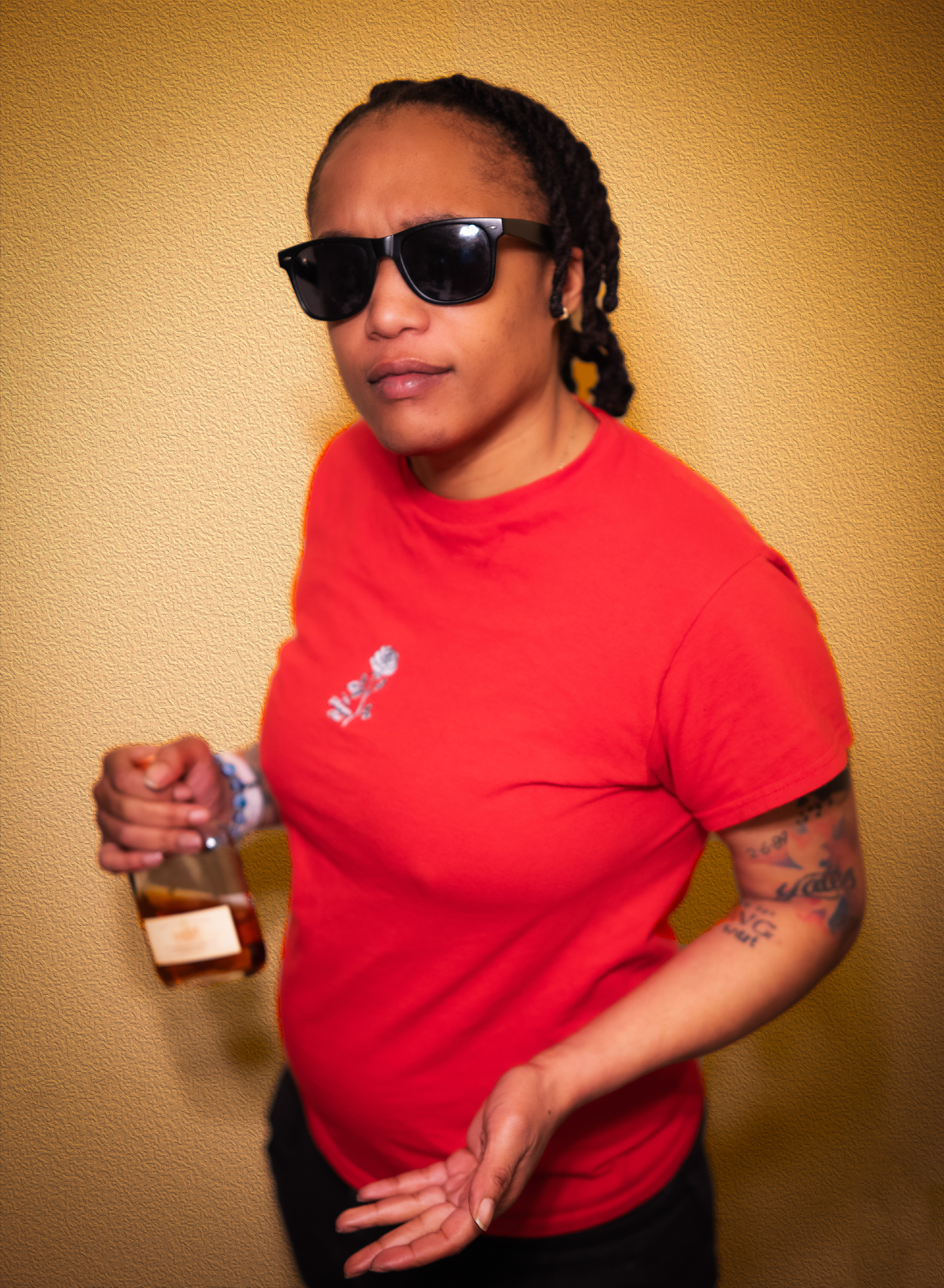 LISA, 3/4 on textured gold, New Jersey, USA, digital photograph, 2024