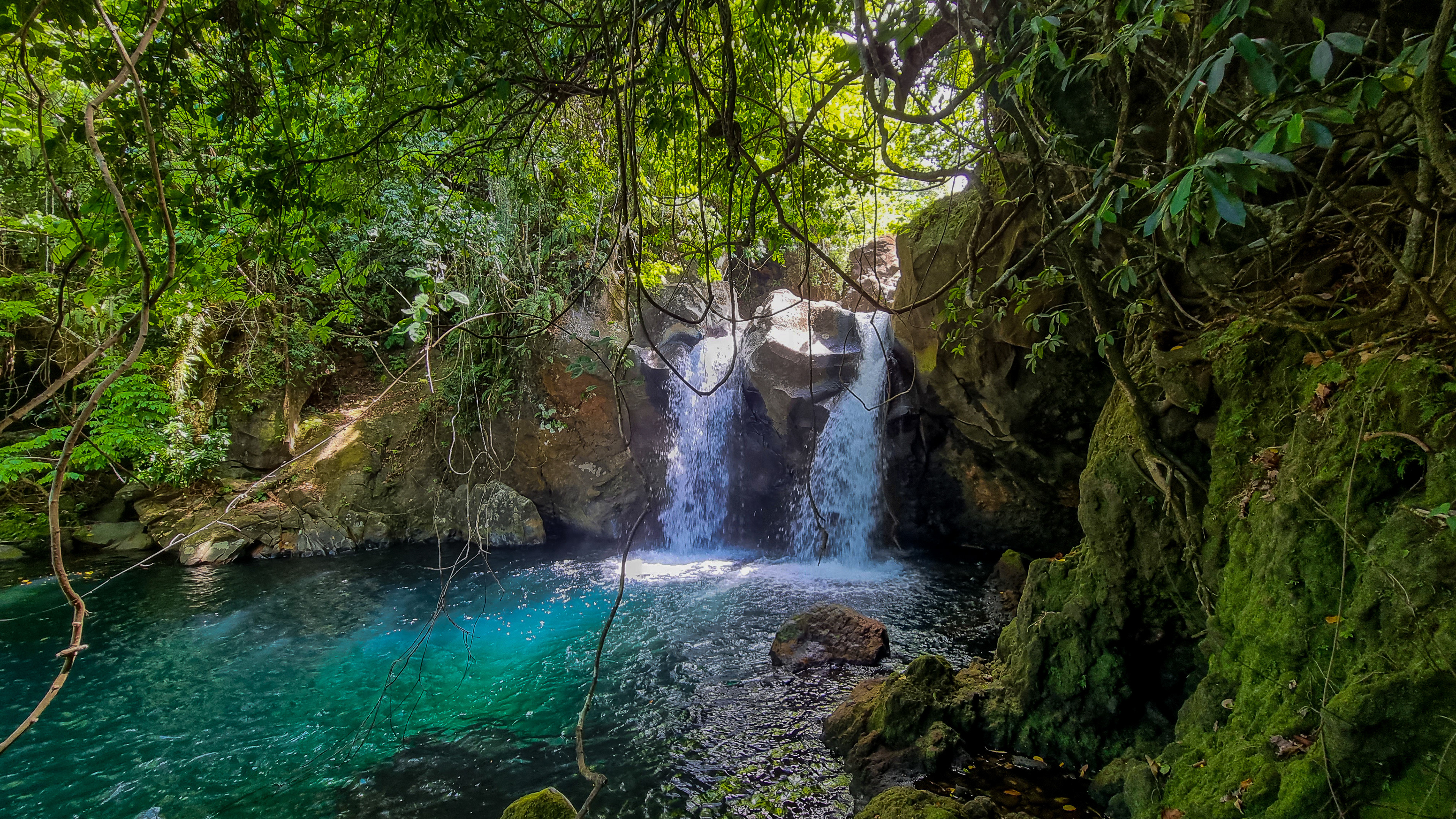 Waterfall (Vanua Lava, Banks Islands)