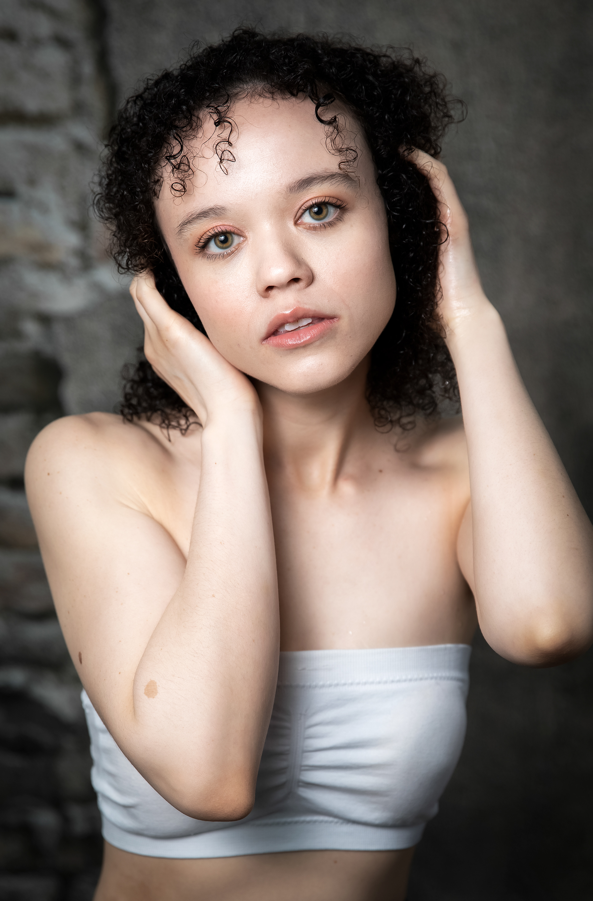 Model framing her face