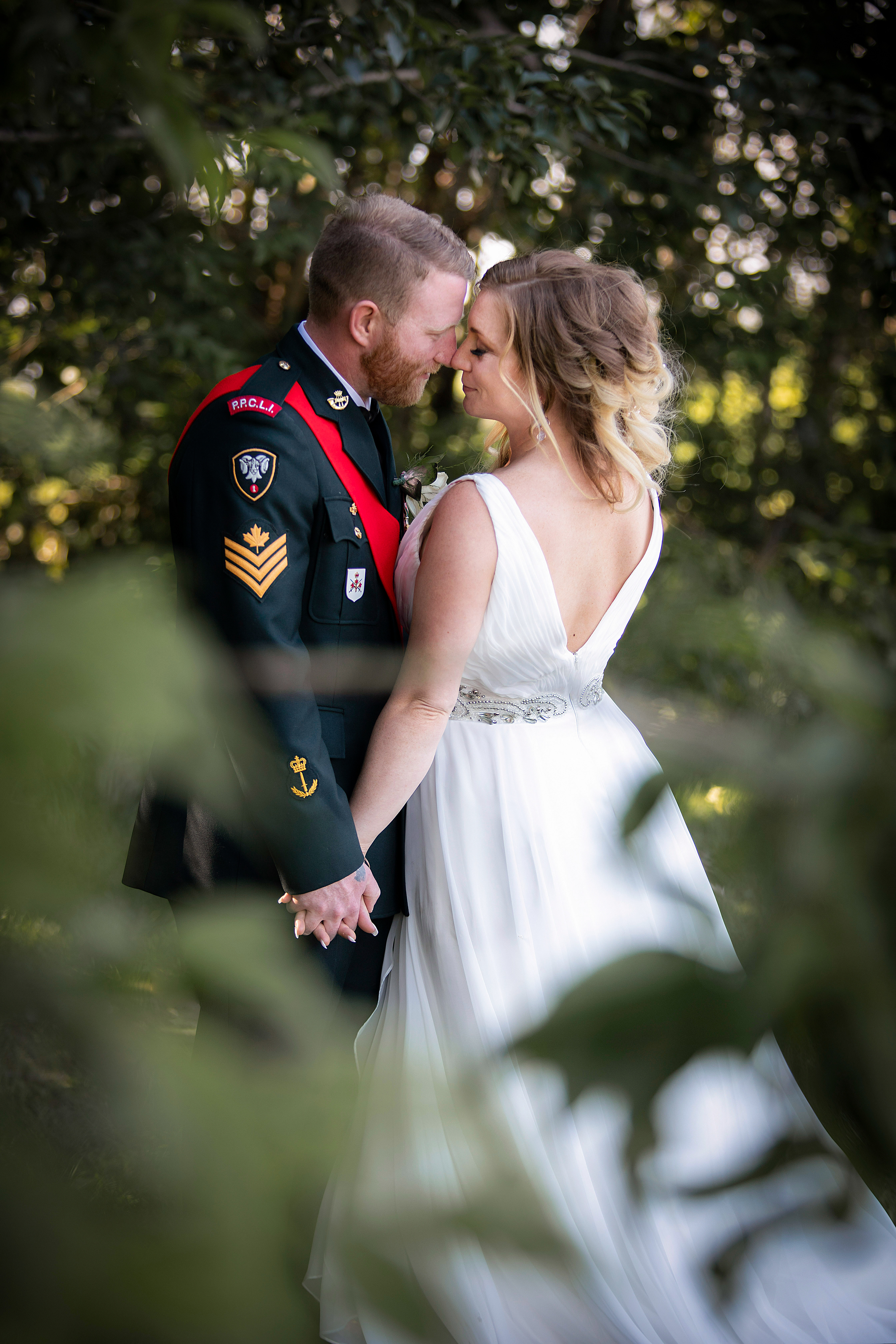 Bride and groom in the summer in Edmonton