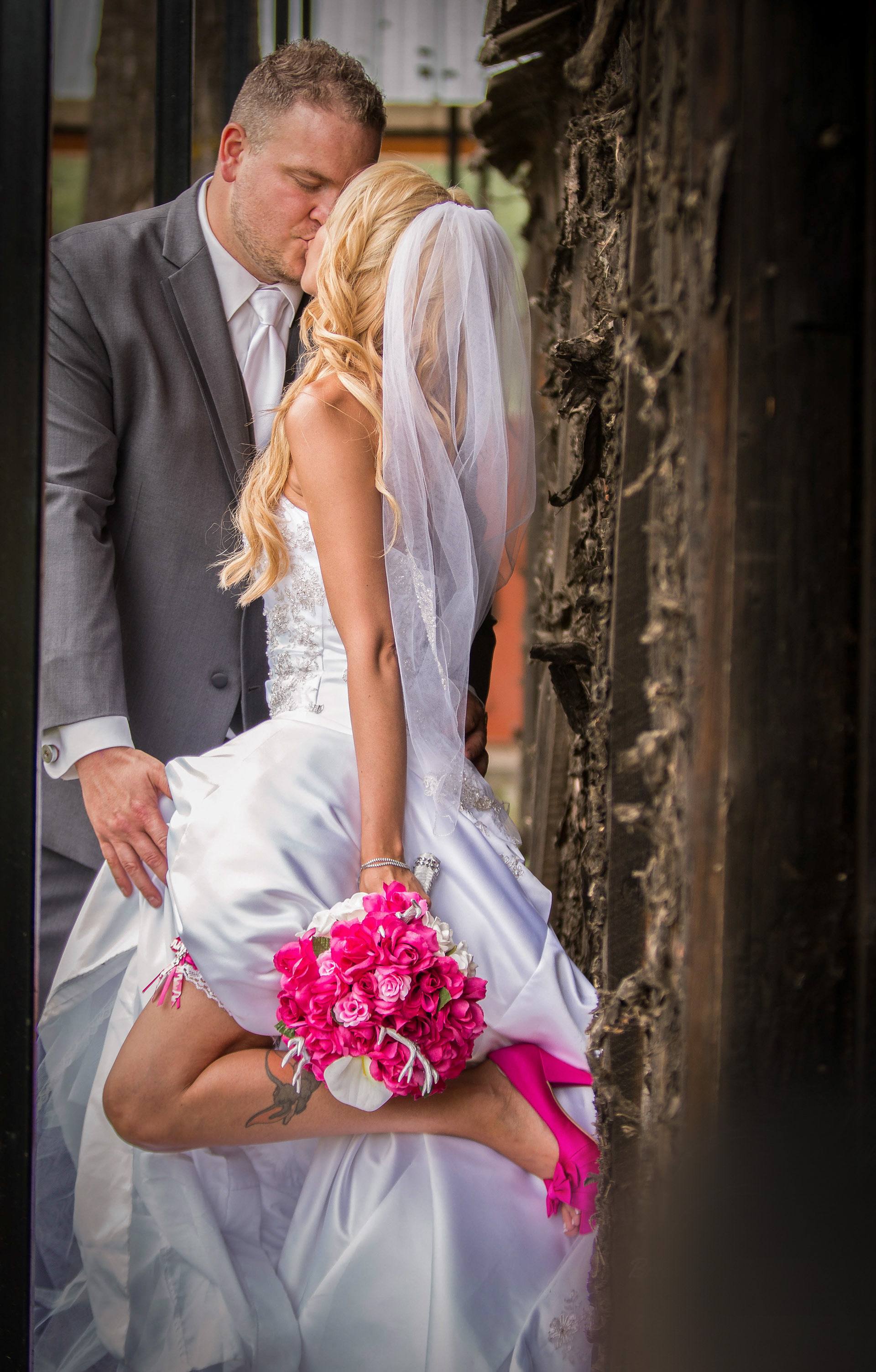 Bride and groom summertime in Edmonton Alberta