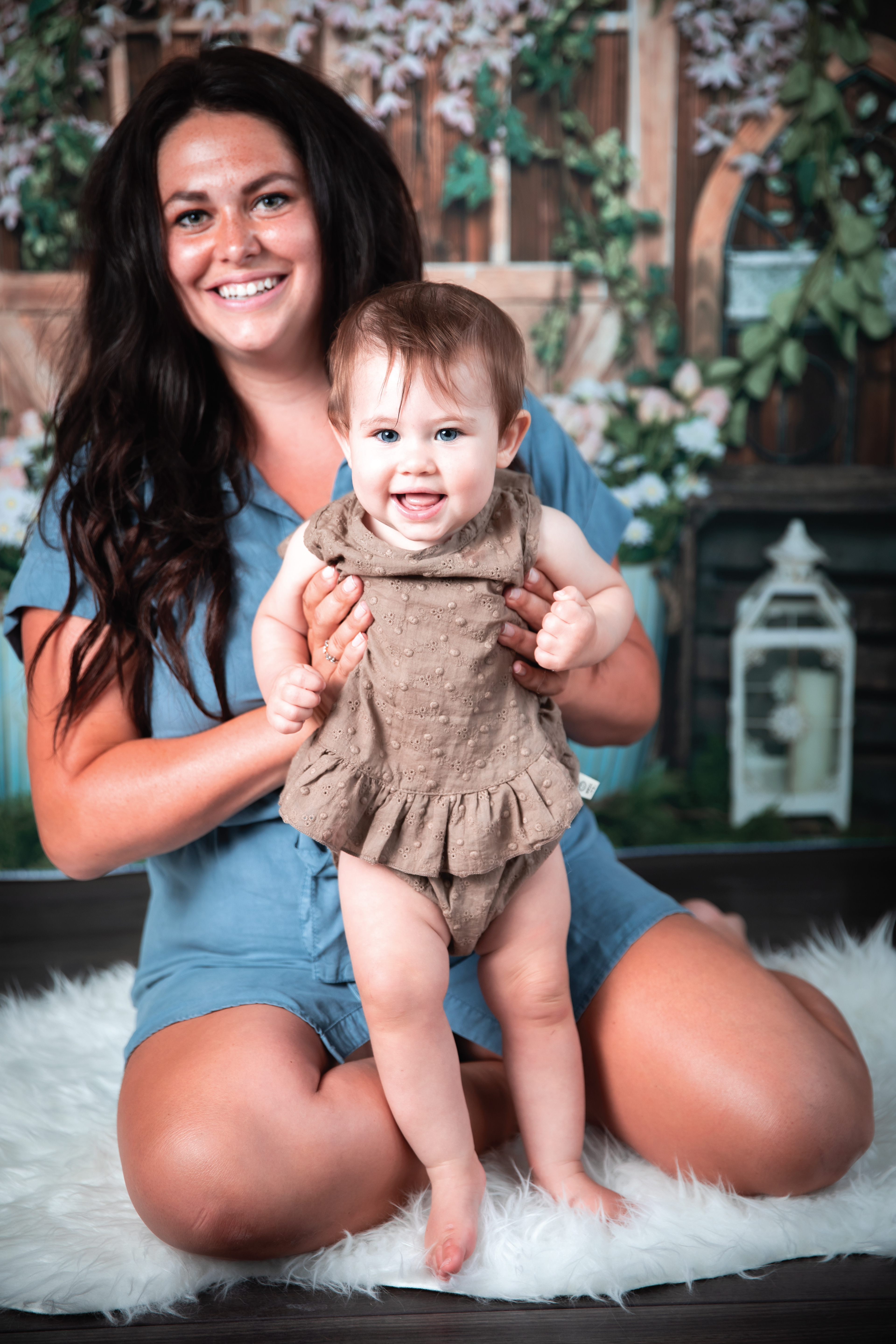 little girl and her mom