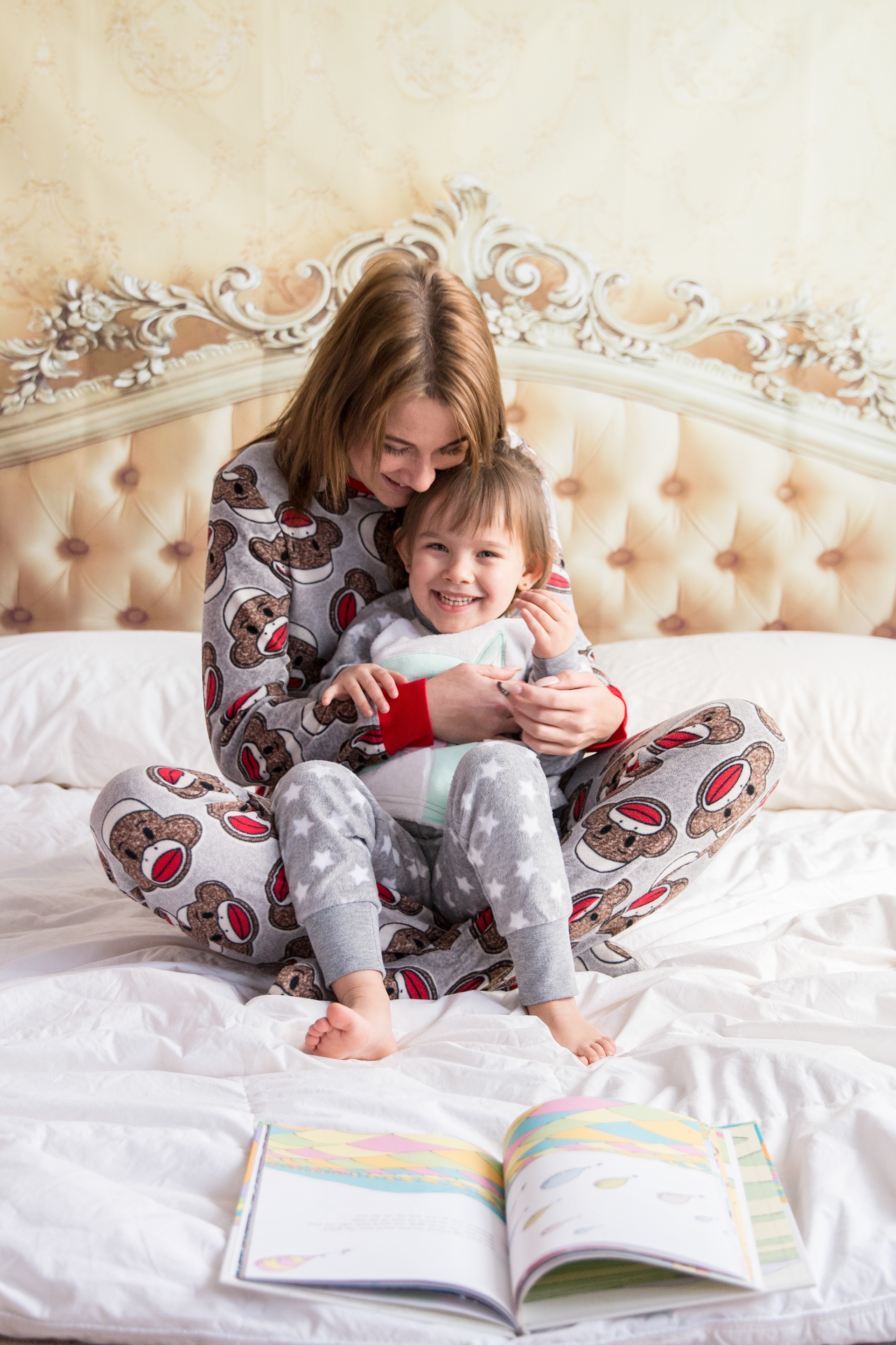 pj photoshoot with brother and sister