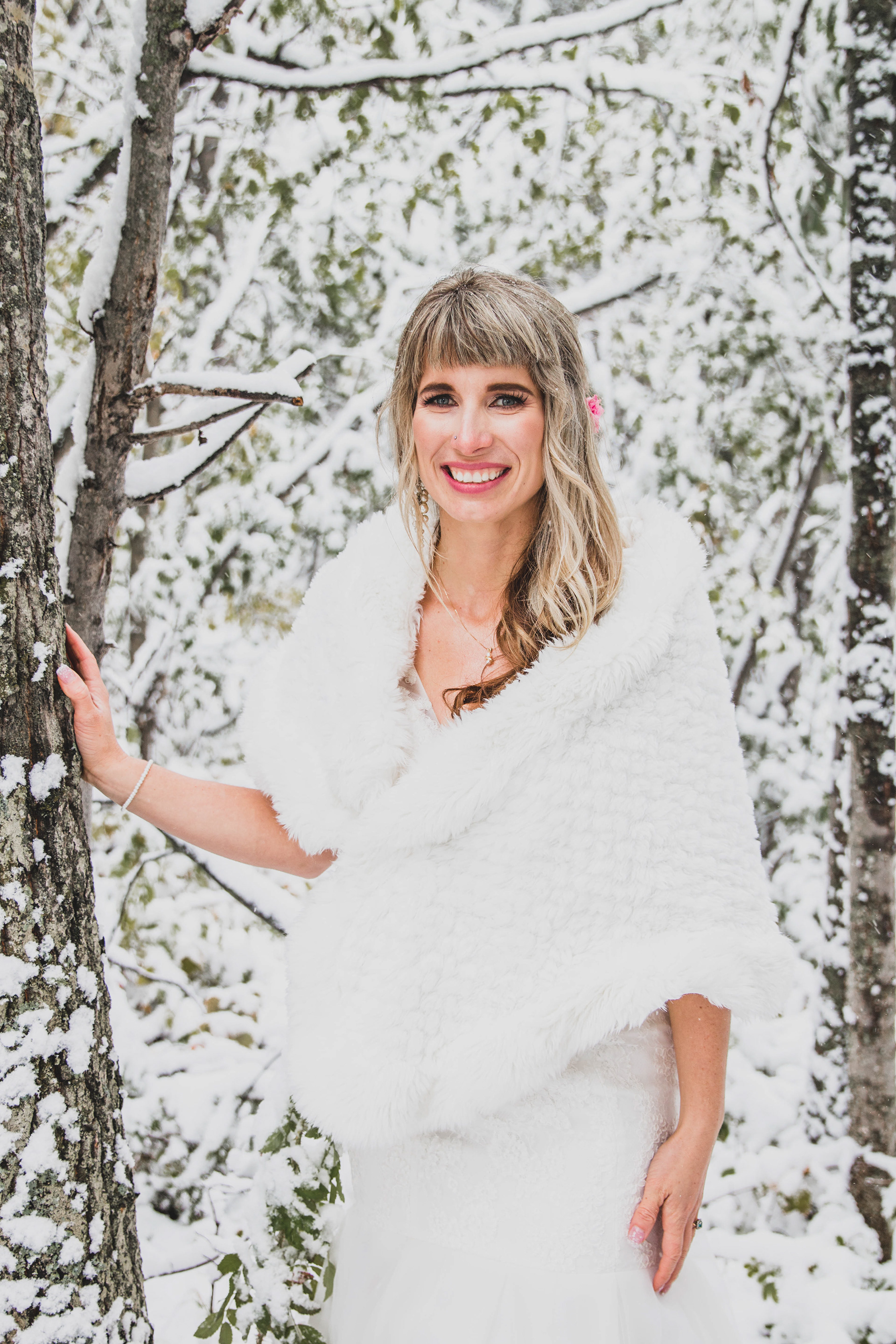 Bride and groom in the winter in Edmonton