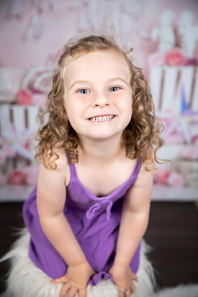 little girl smiling 