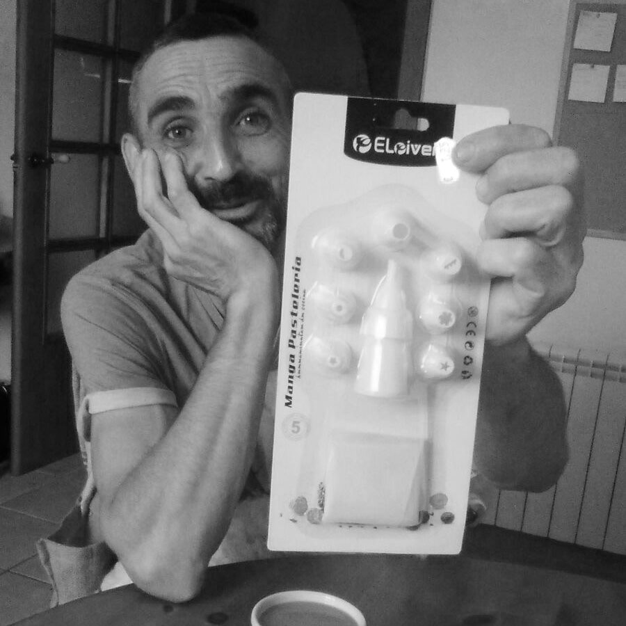 ALEJANDRO BENAVENT  -  COCINERO