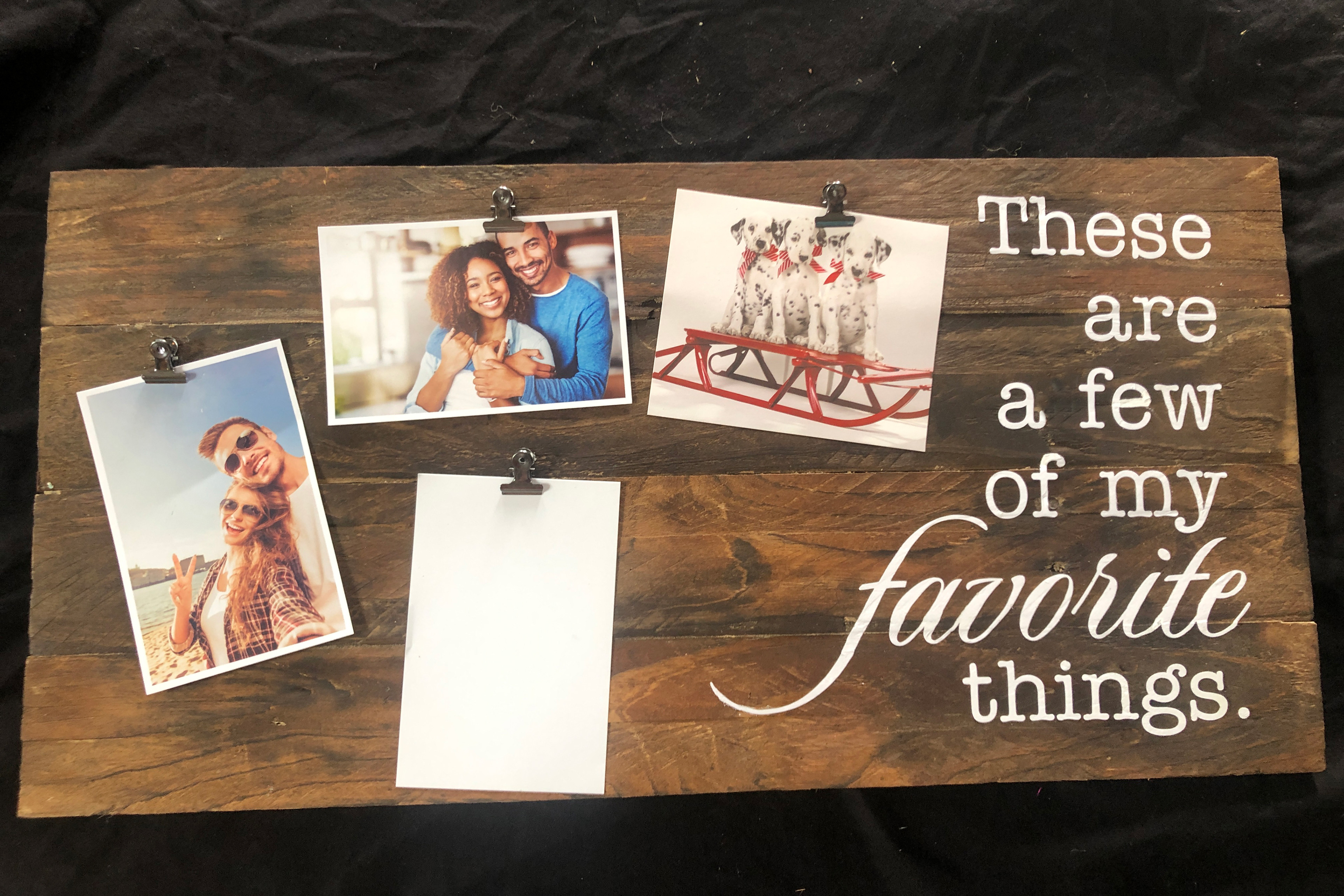 Display your Favorite pics 