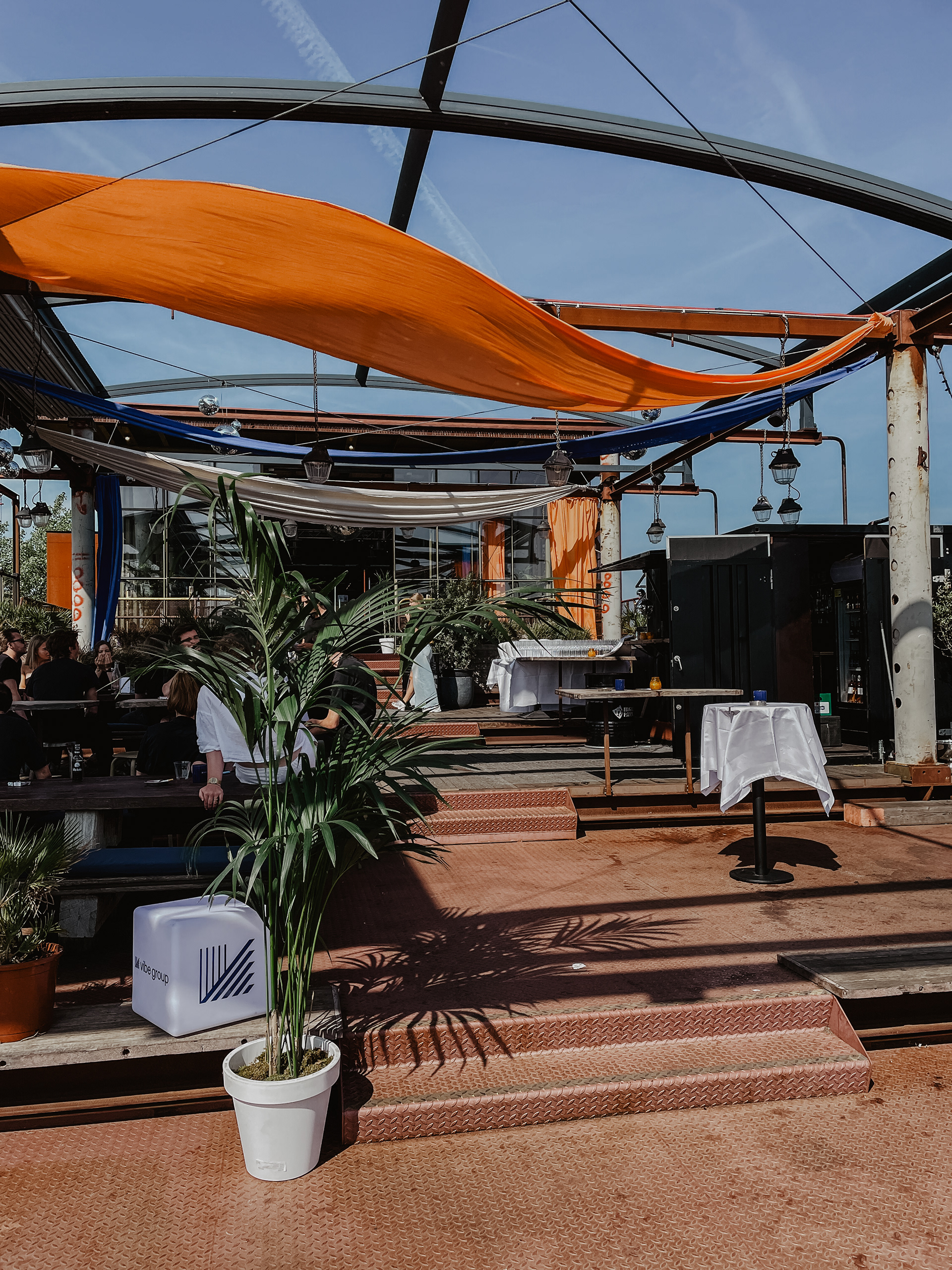 mrh:events x vibe group