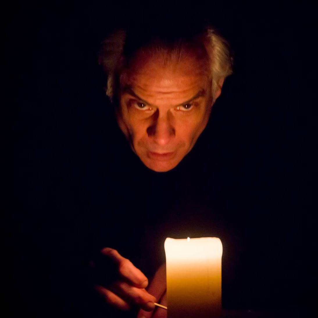 Jacob Marley’s Christmas Carol by Tom Mula, Third Avenue PlayWorks, directed by Bob Boles, Production Design by James Valcq. Pictured: Alan Kopischke