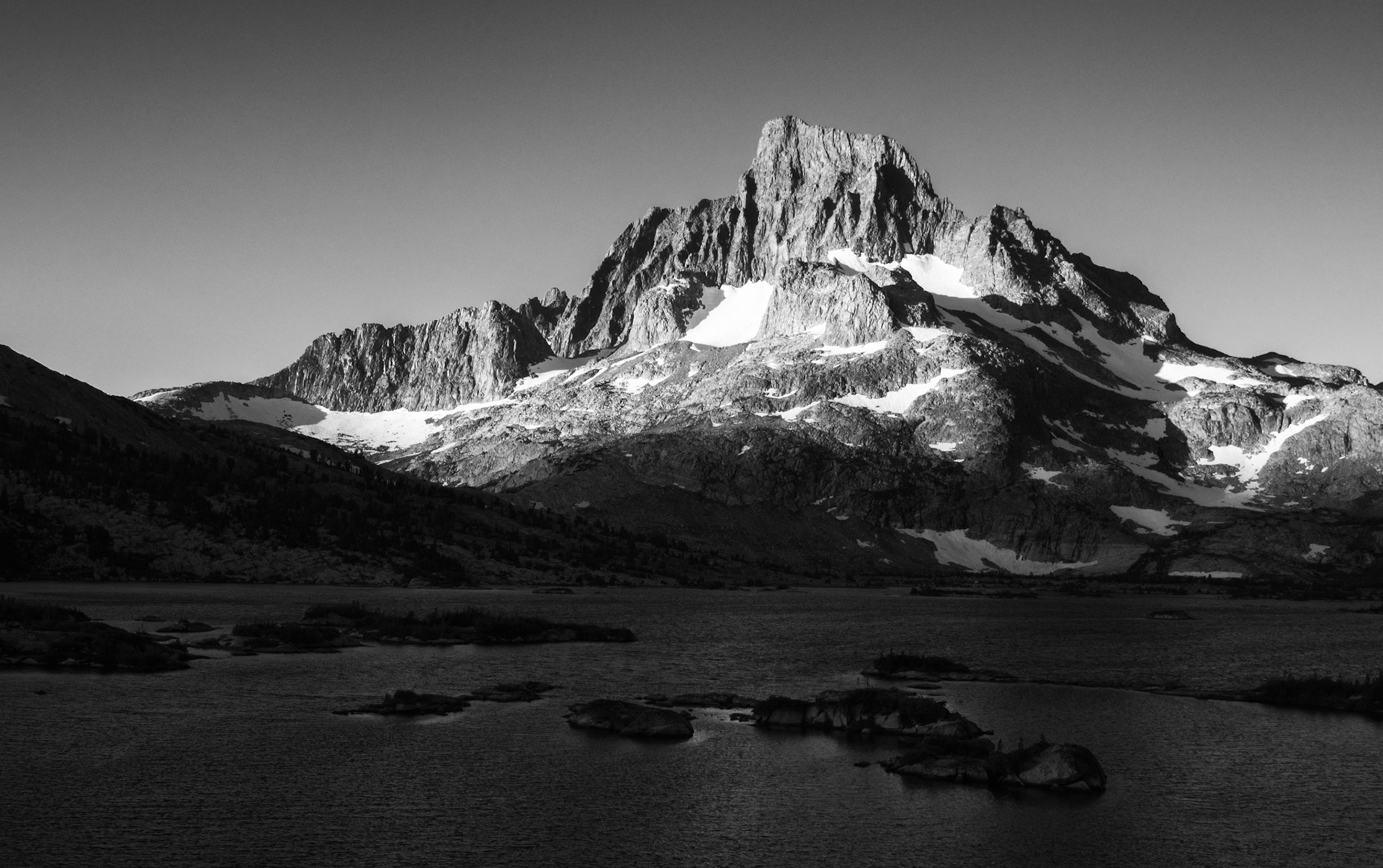 The Coming Sun Above Thousand Island Lake