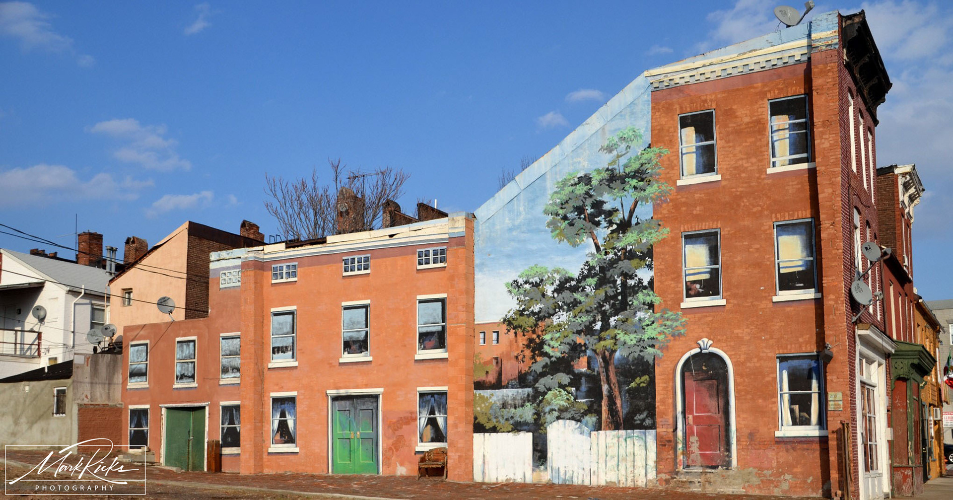 Fells Point Baltimore: Graffiti on a building