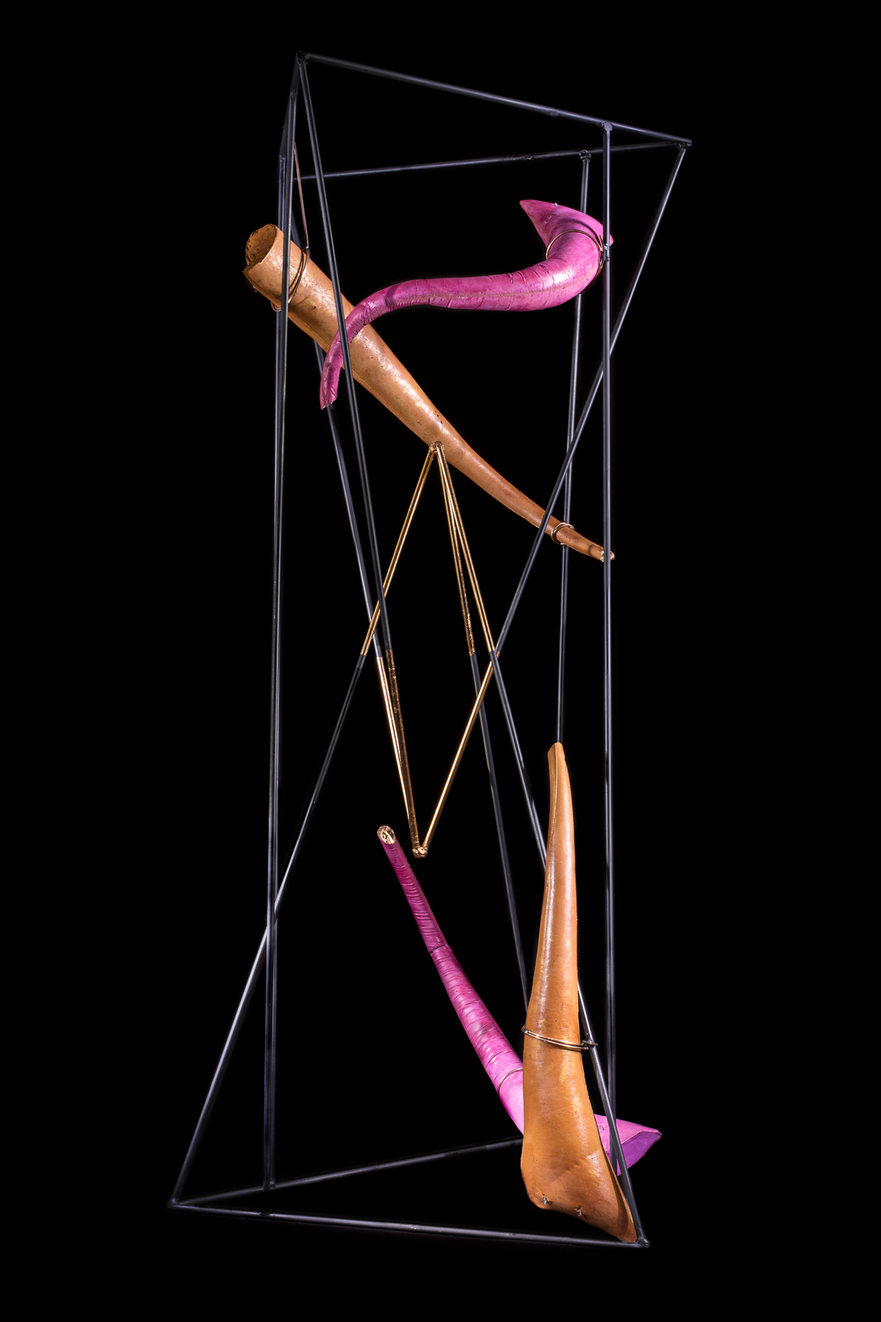 Sculpture photography with a flashgun / freezelight technique.