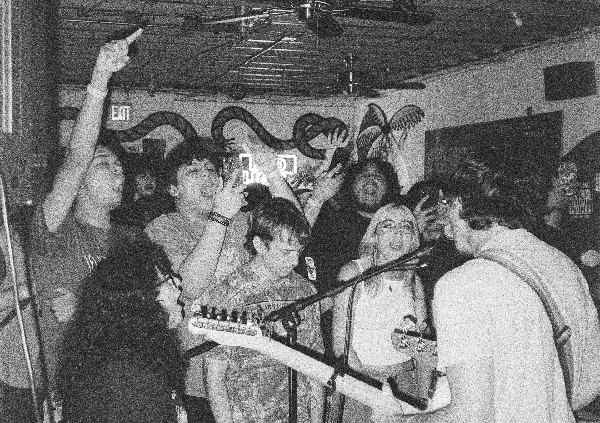 BONUS-ANCHORS AWEIGH