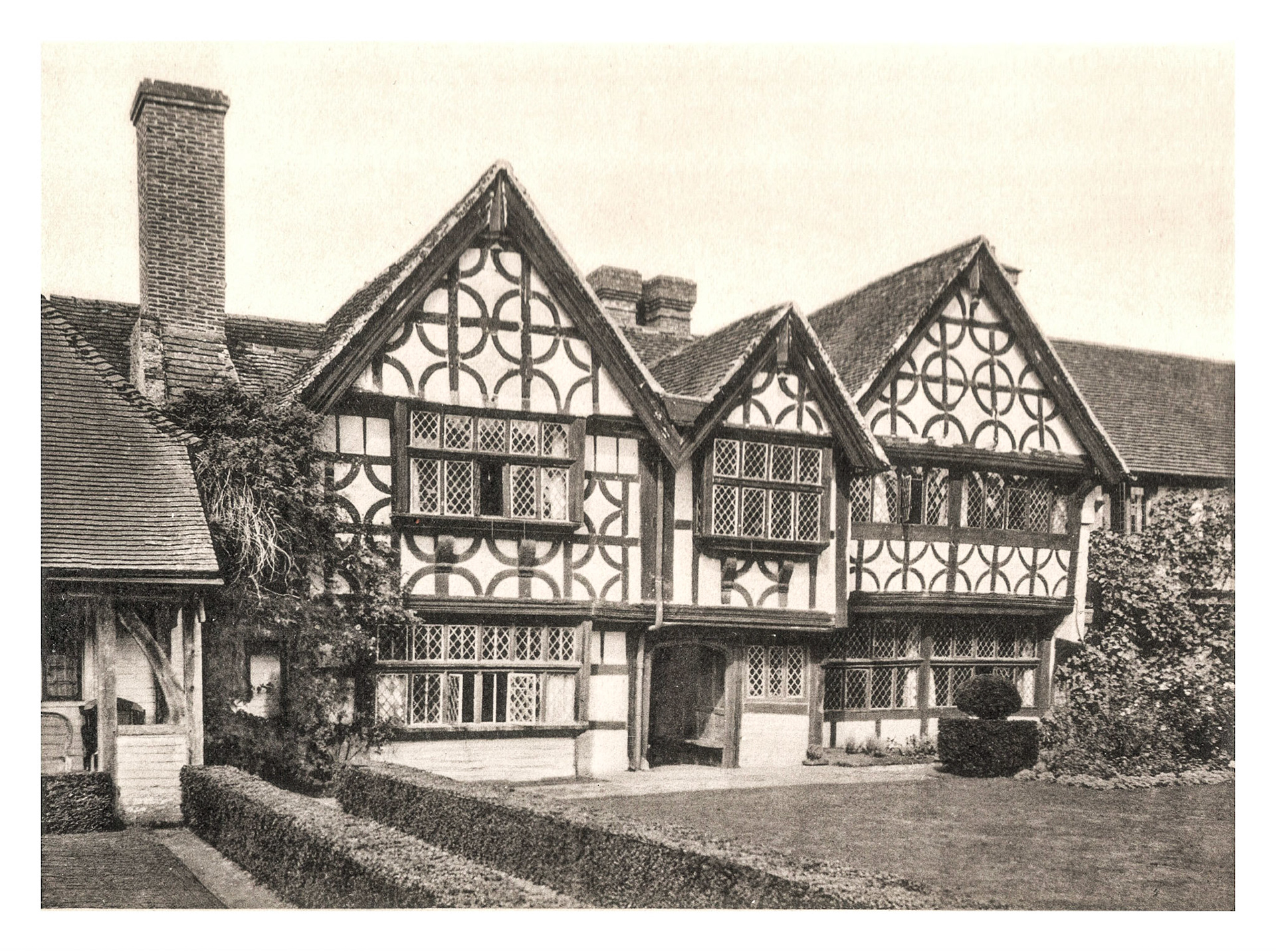 7828/2/162/18Repository:Surrey History Centre, WokingDate:1913Format:PhotographArtist:Stenning, J. C.Description:Photographic Survey and Record of Surrey no. 6590Level:ItemRelated People:Stenning, J. C. (Artist)Related Places:Wonersh (Parish)Access Status:Open.For more information contact:Surrey History Centre