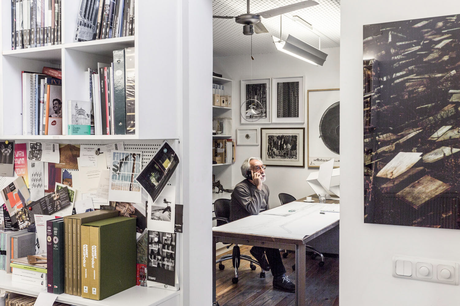 Nevzat Sayın Mimarlık Hizmetleri, Kuzguncuk ofisi ve koleksiyon fotoğrafları