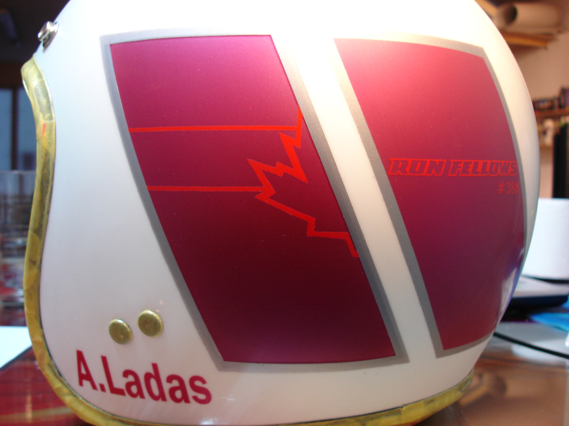 Corvette Ron Fellows airbrush custom-paint on Sparco race hemet