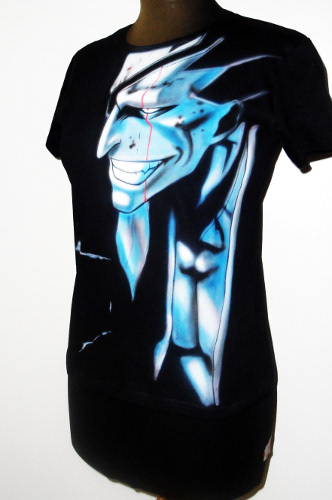 Kenpachi Zaraki on (ladies) black t-shirt