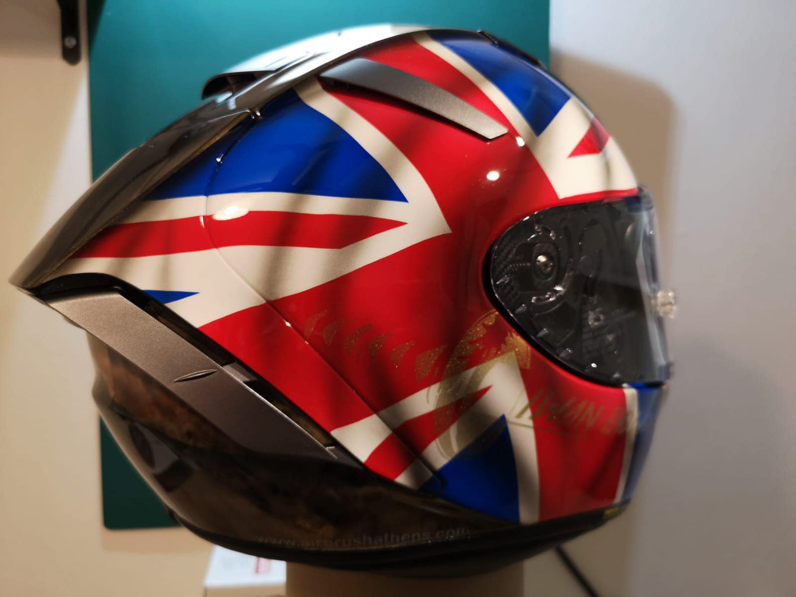 Union Jack and Samurai warrior airbrush artwork on Shoei X-Spirit III helmet