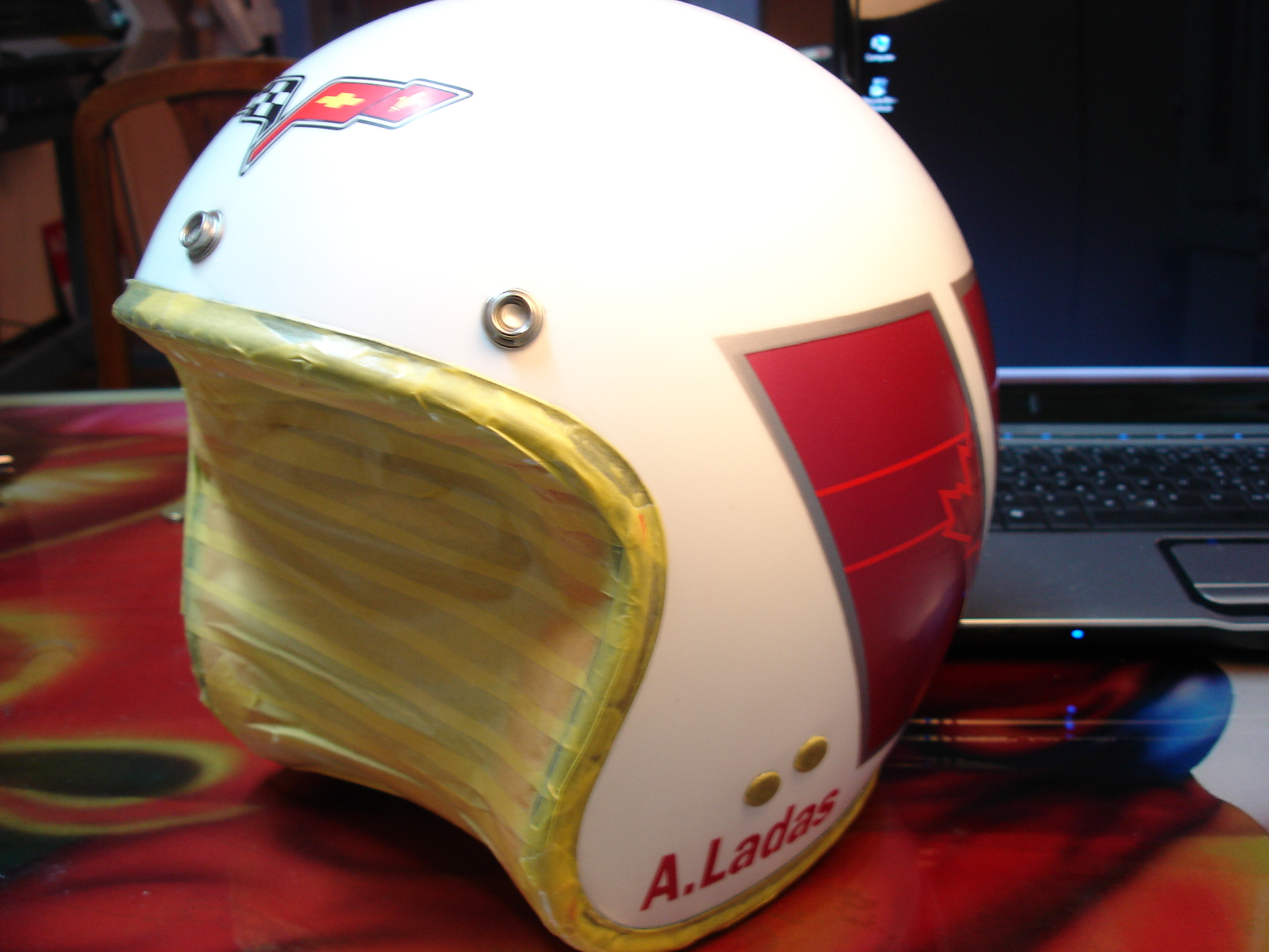 Corvette Ron Fellows airbrush custom-paint on Sparco race hemet