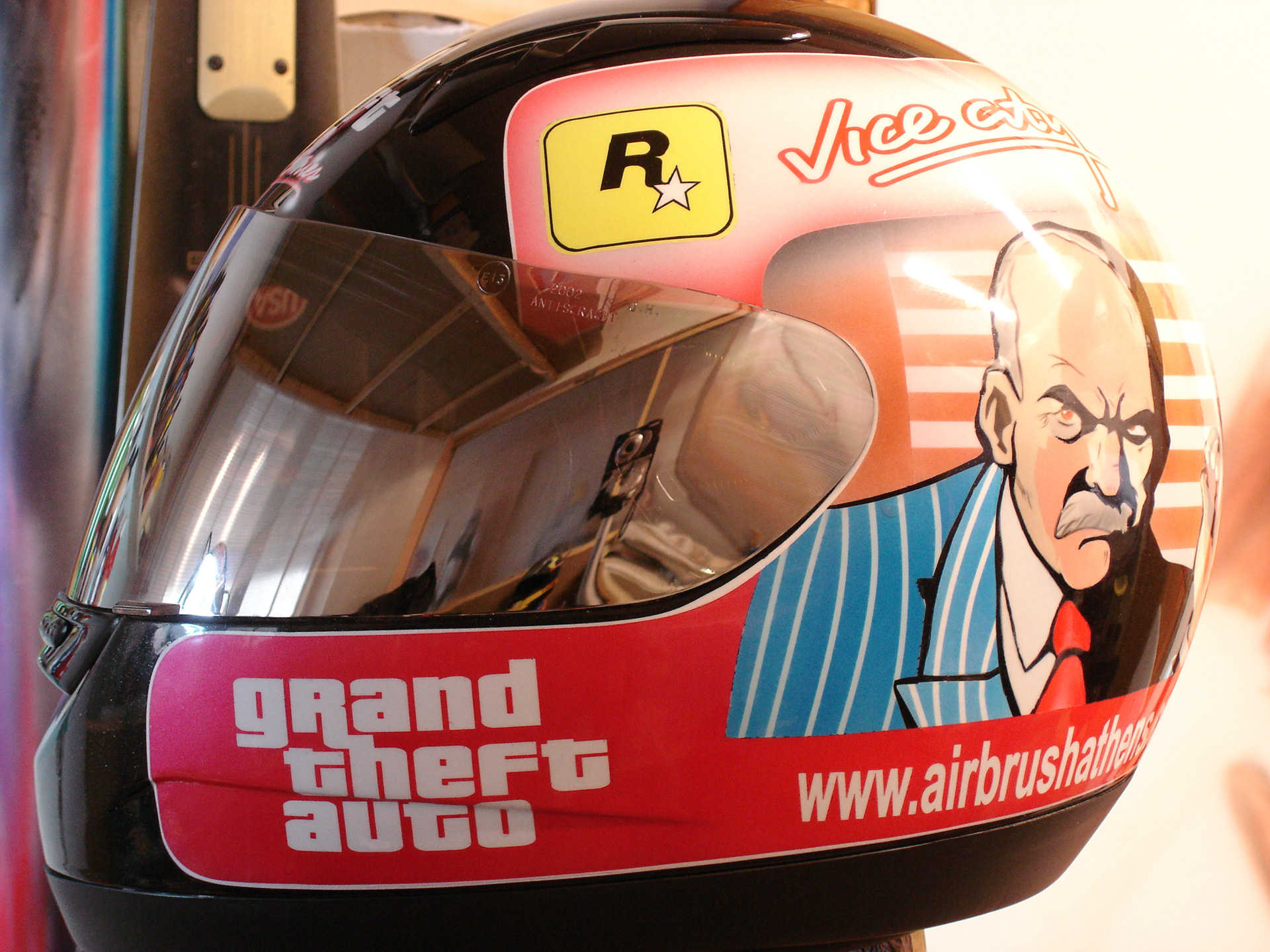 GTA vice city airbrush on helmet