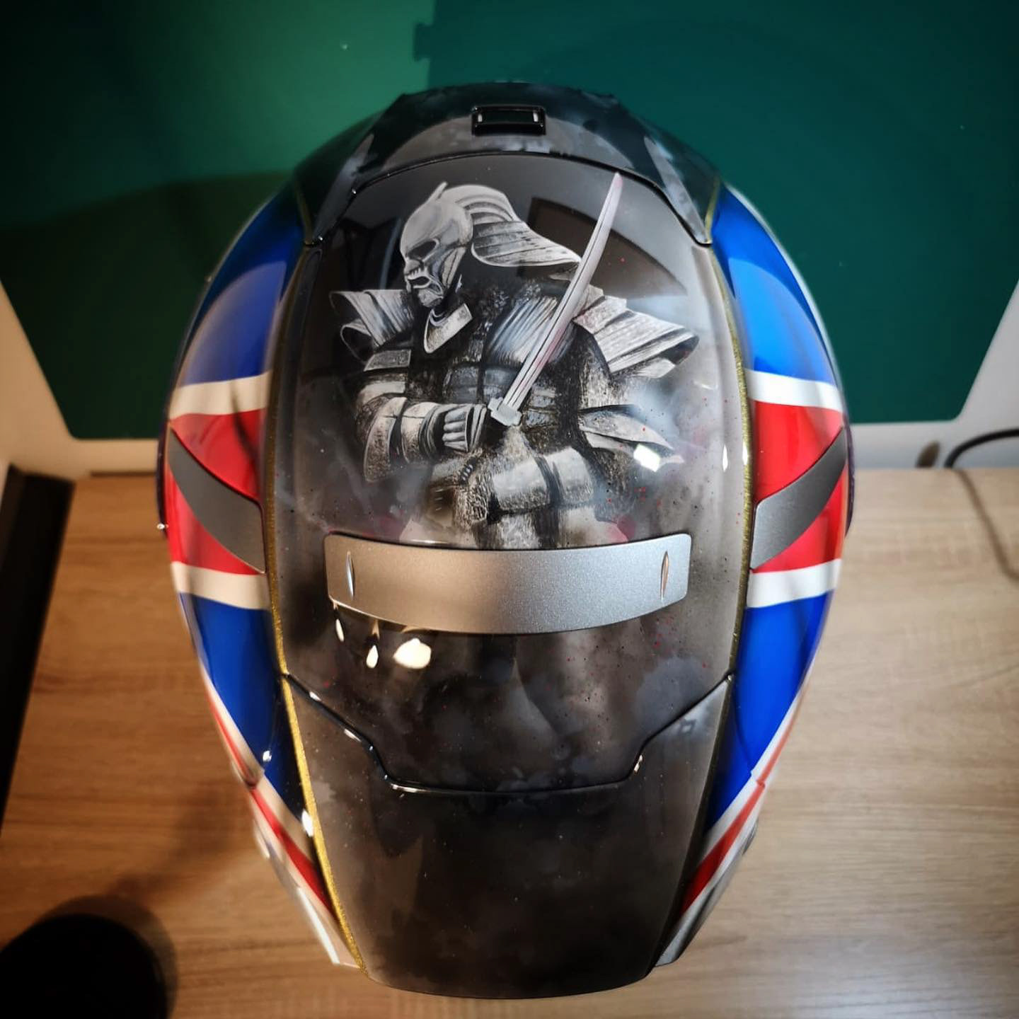 Union Jack and Samurai warrior airbrush artwork on Shoei X-Spirit III helmet