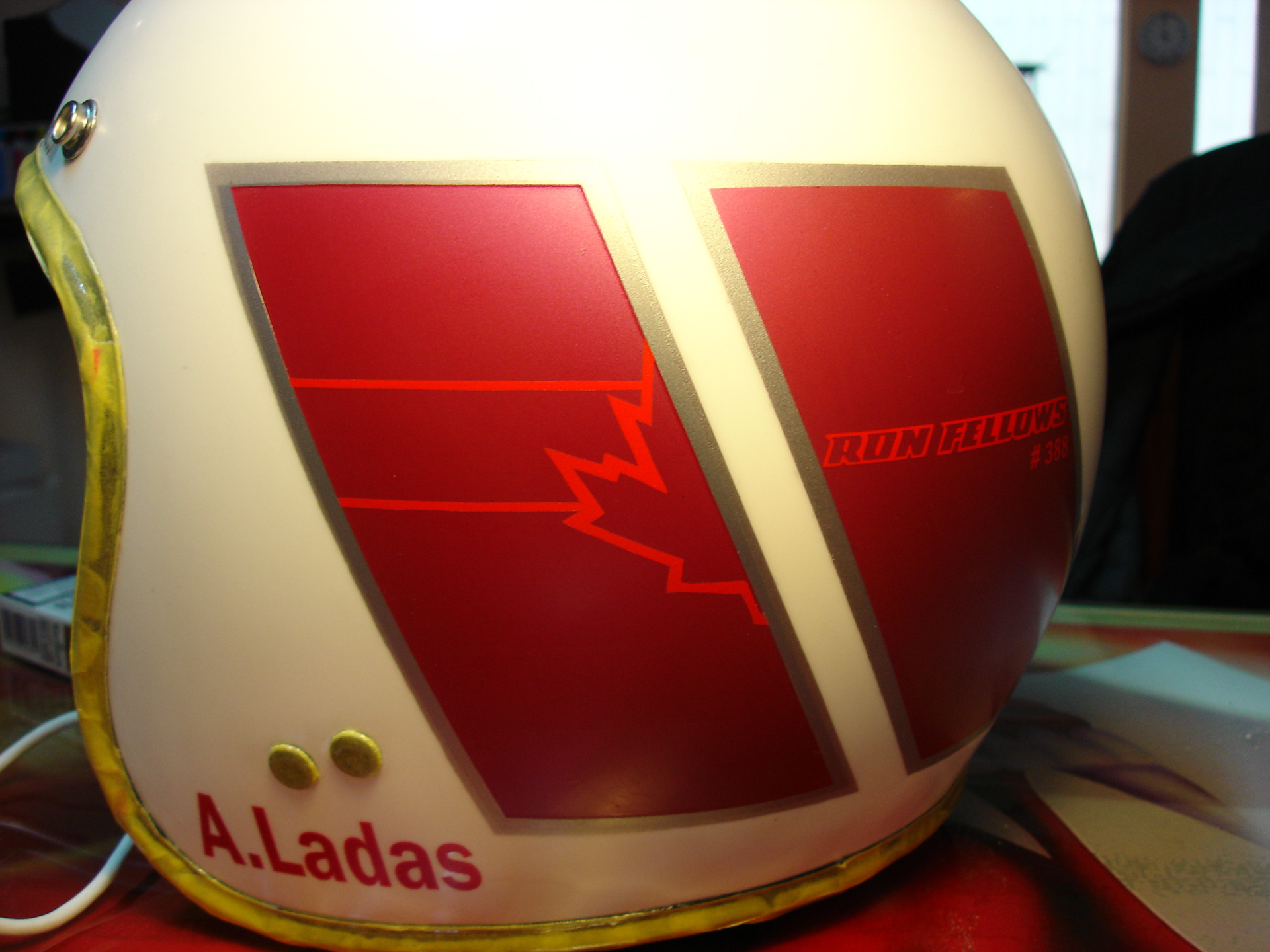 Corvette Ron Fellows airbrush custom-paint on Sparco race hemet