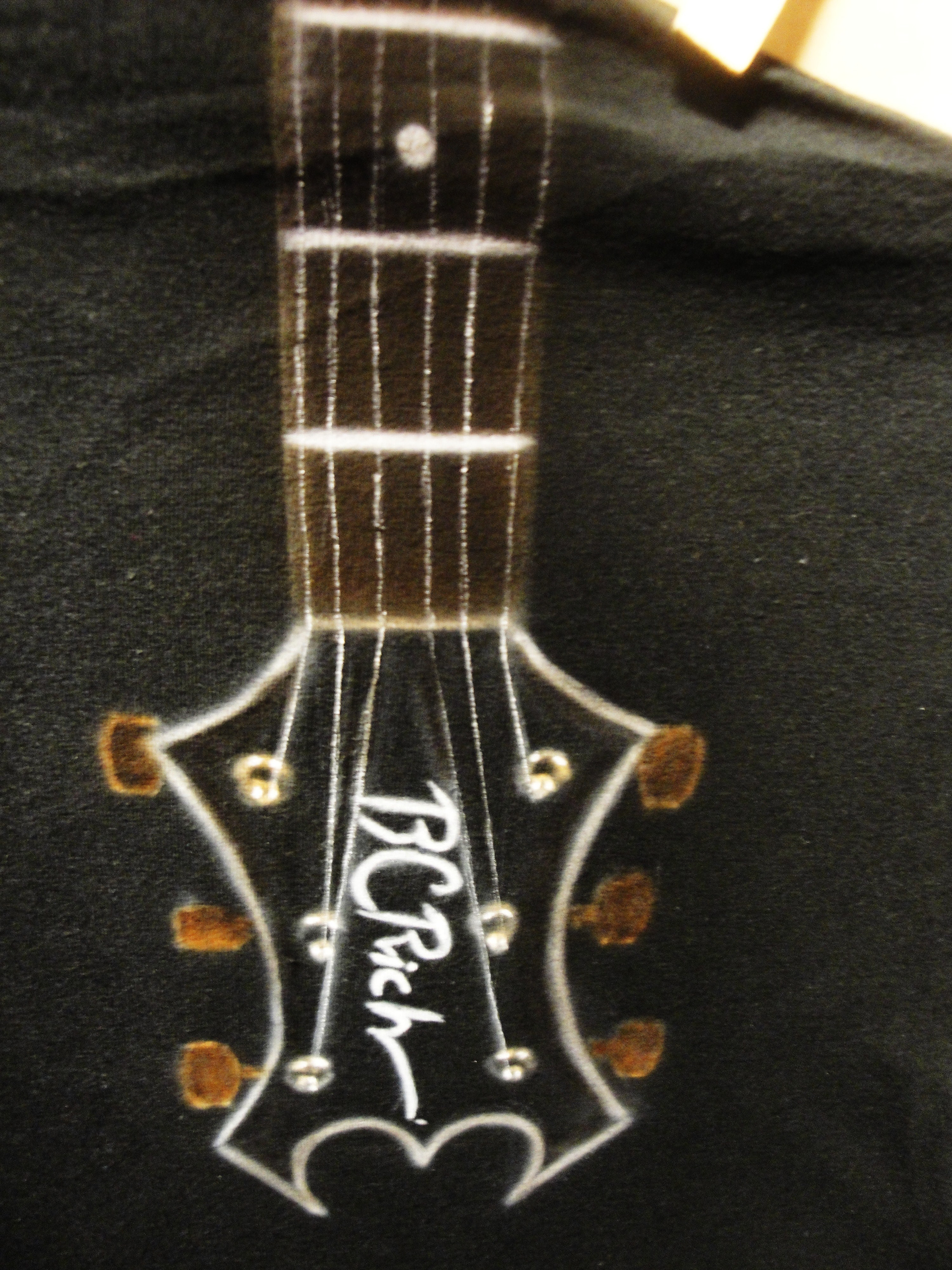 B.C Rich guitar ( airbrush on black t-shirt)