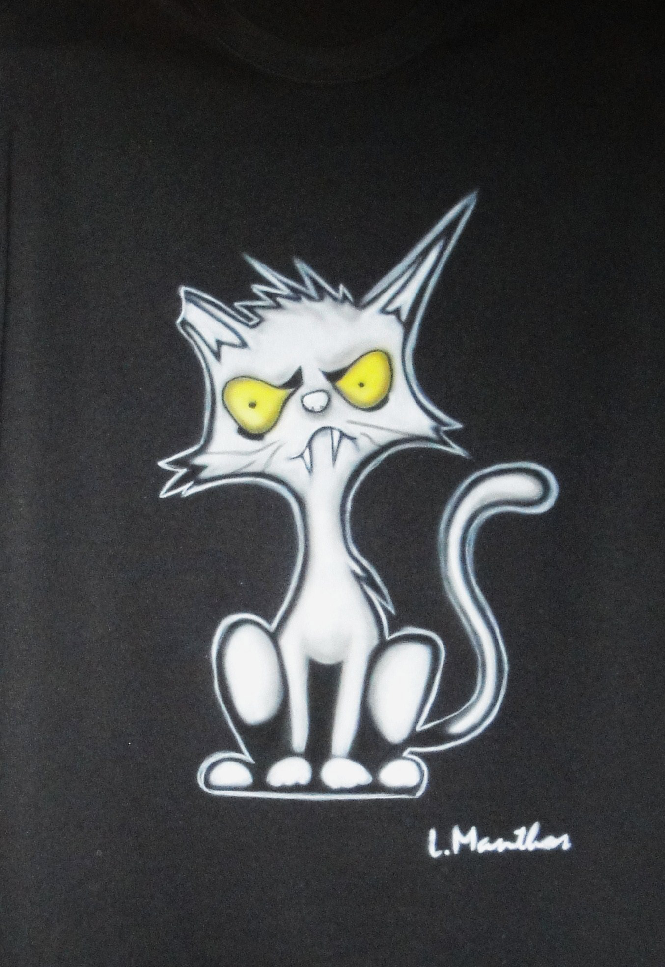 Witch's cat (airbrush on black t-shirt)