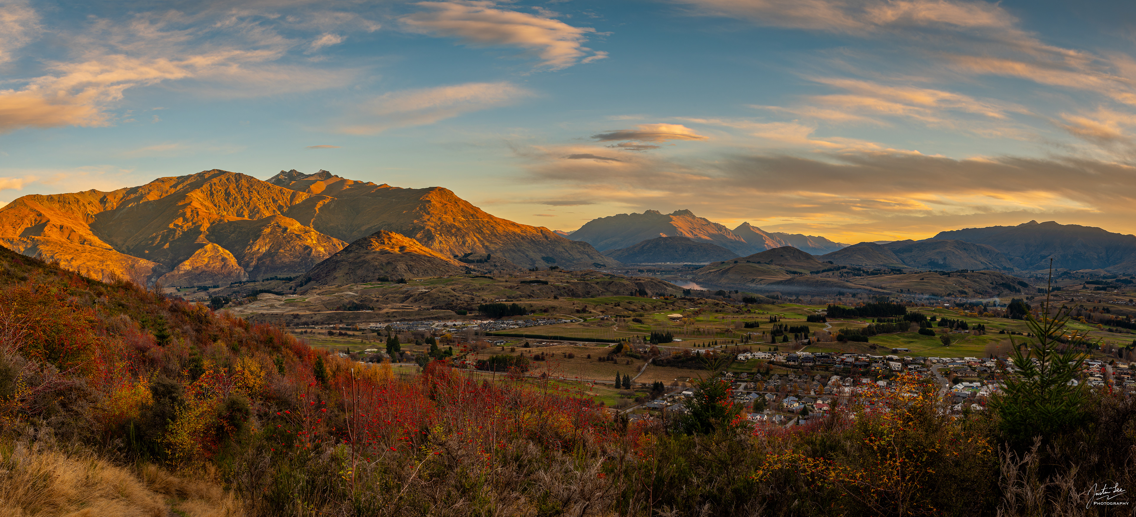 Arrowtown - NIKON D780 + AF-S NIKKOR 24-120mm f/4G ED VR @ 38 mm, ISO 100, 1/30 s, f/11.0 (panorama)