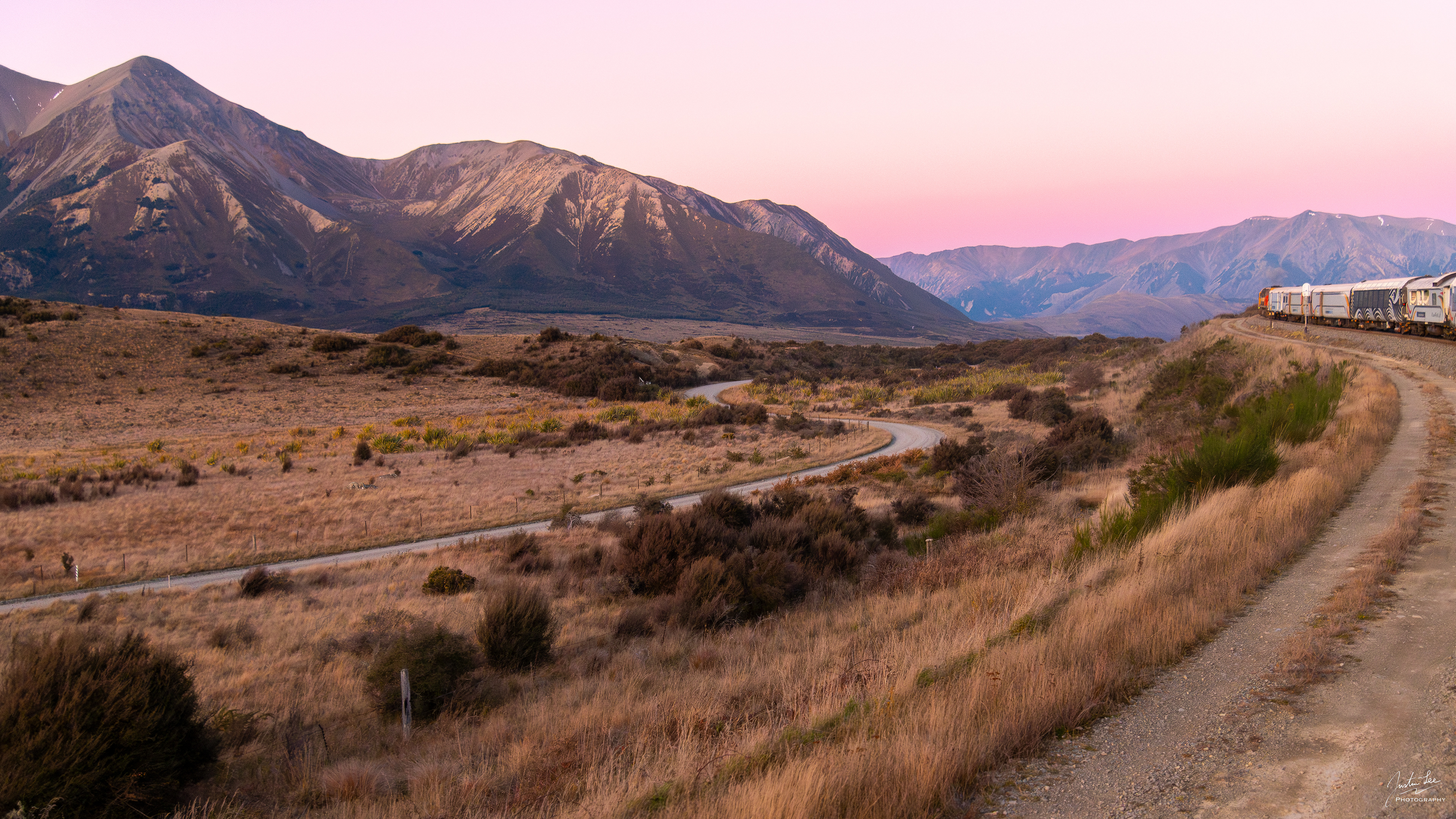 TranzAlpine Railroad - NIKON D780 + AF-S NIKKOR 24-120mm f/4G ED VR @ 38 mm, ISO 11,400, 1/1000 s, f/4.0