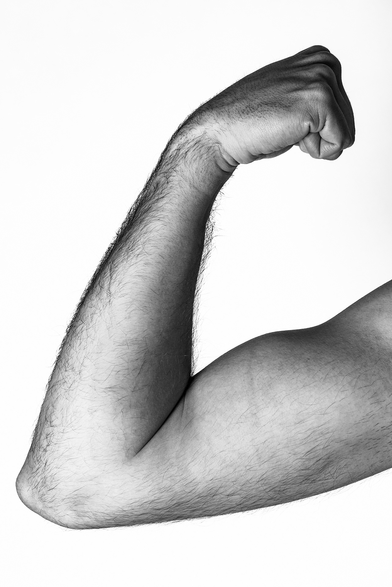 Mes biceps sont la partie de mon corps la moins musclée et la plus ridicule.