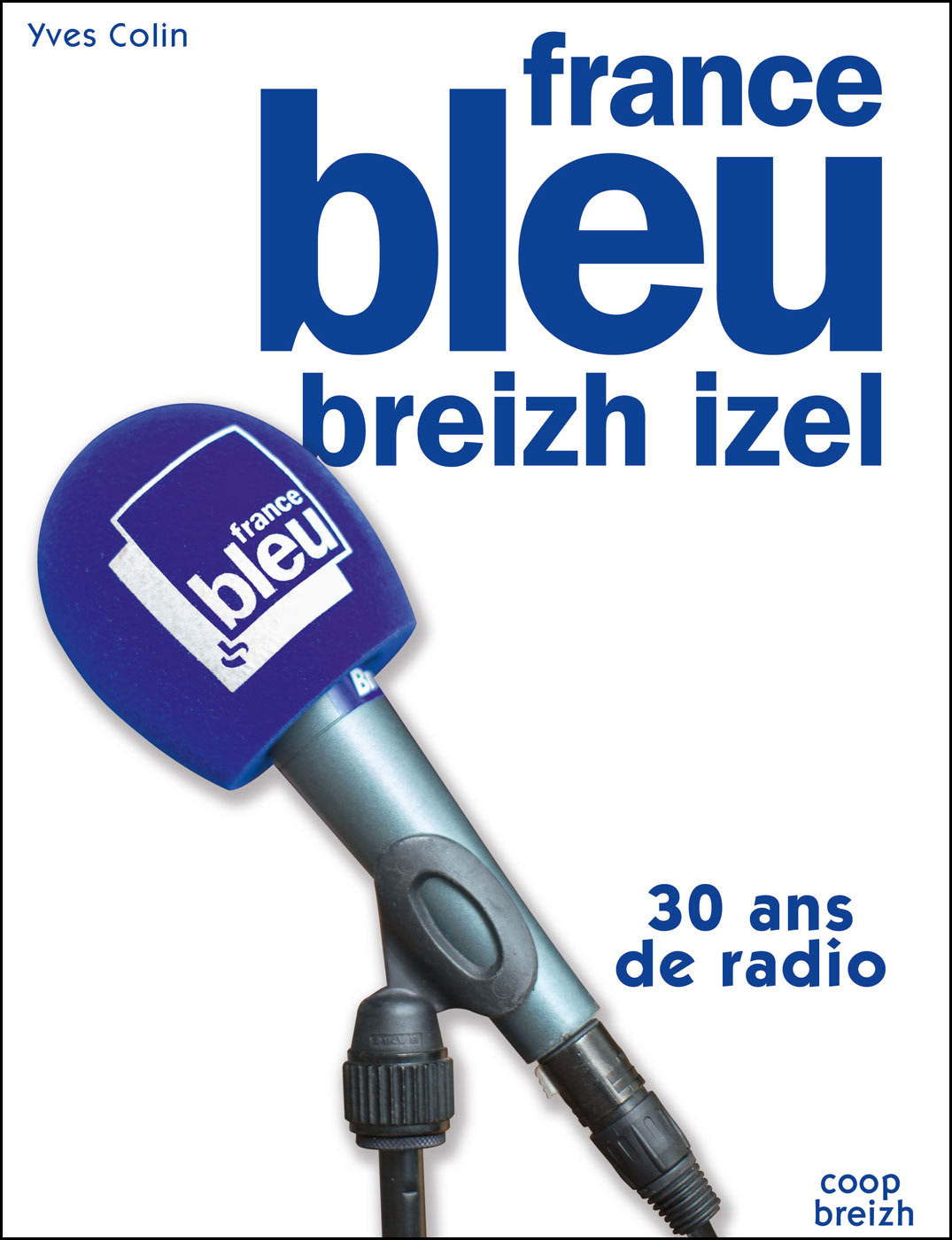 Broché, rabats • 160 p. • 180 x 235 mm. Avec fer à dorer & gaufrage.