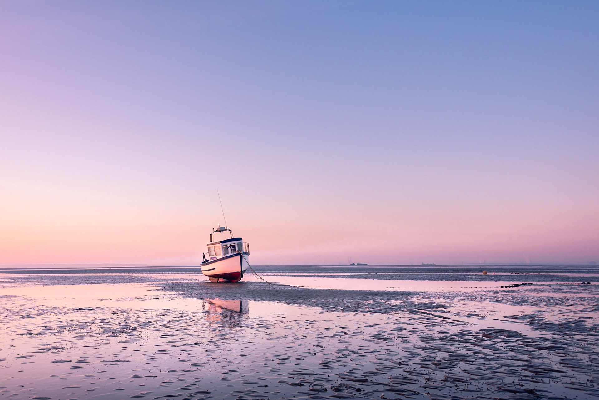 La Pêcheur at sunrise, Thorpe Bay