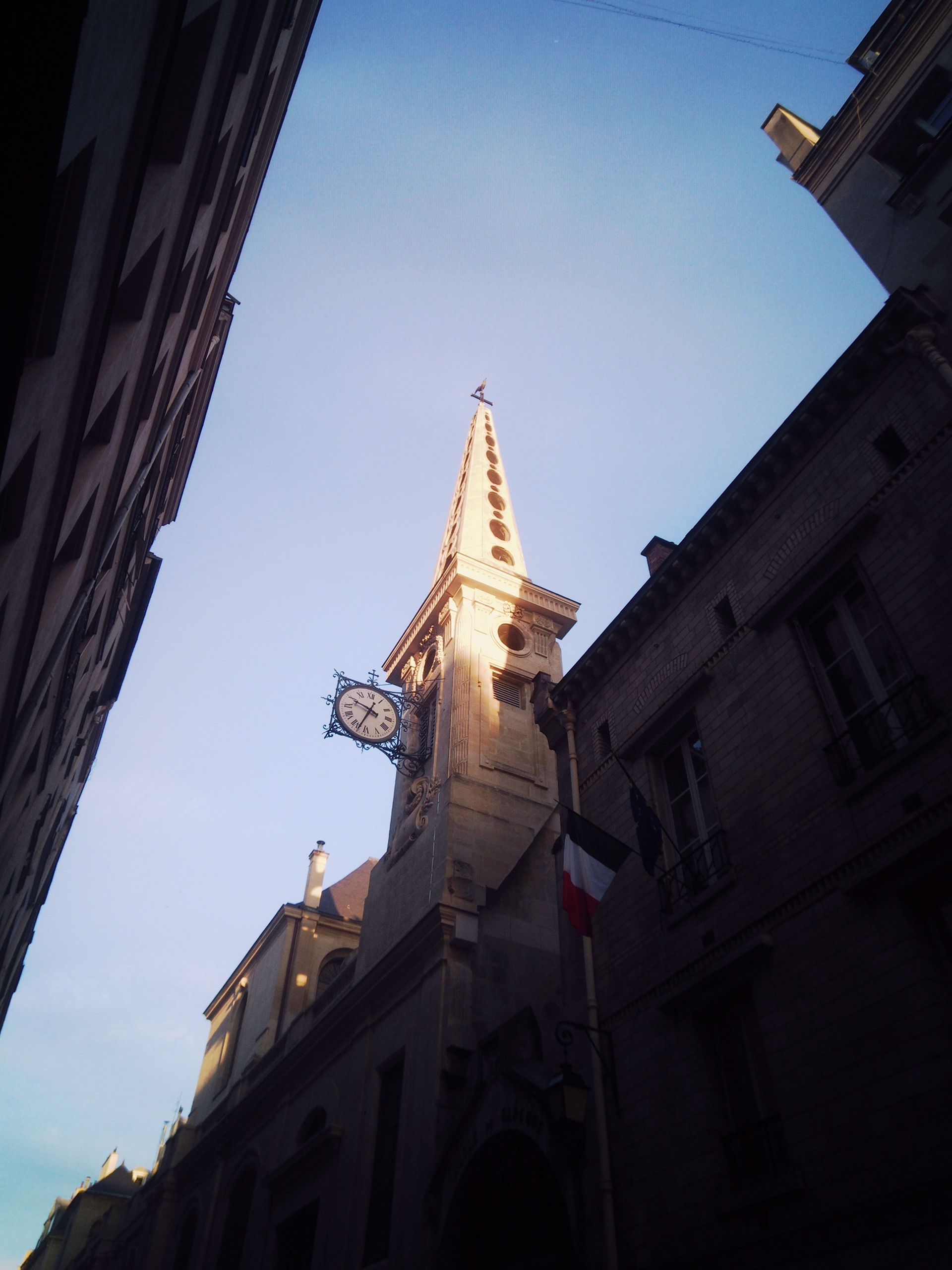 Paris, 2024, Papershoot camera