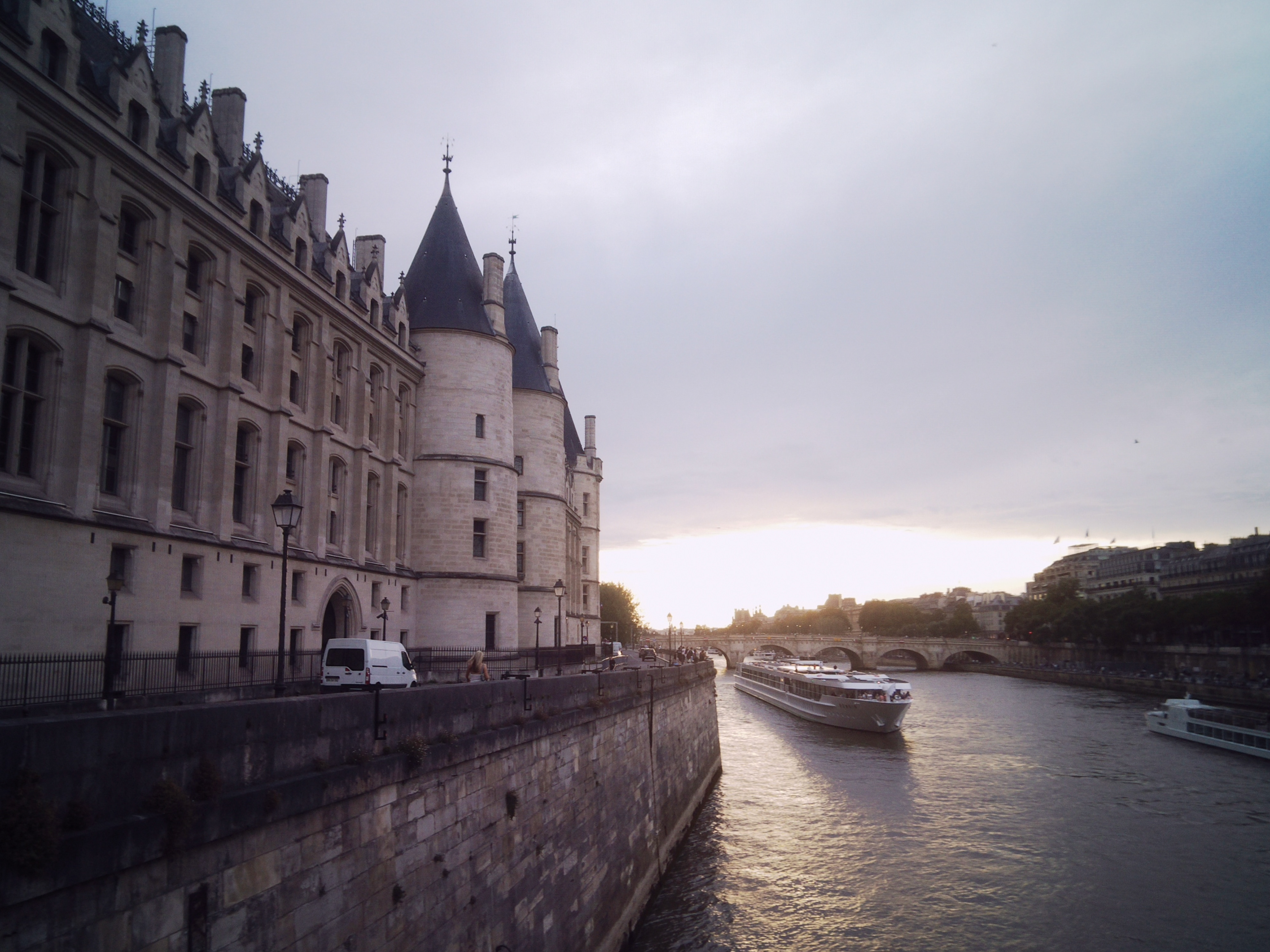 Where She Dies, Paris, 2024, Papershoot camera