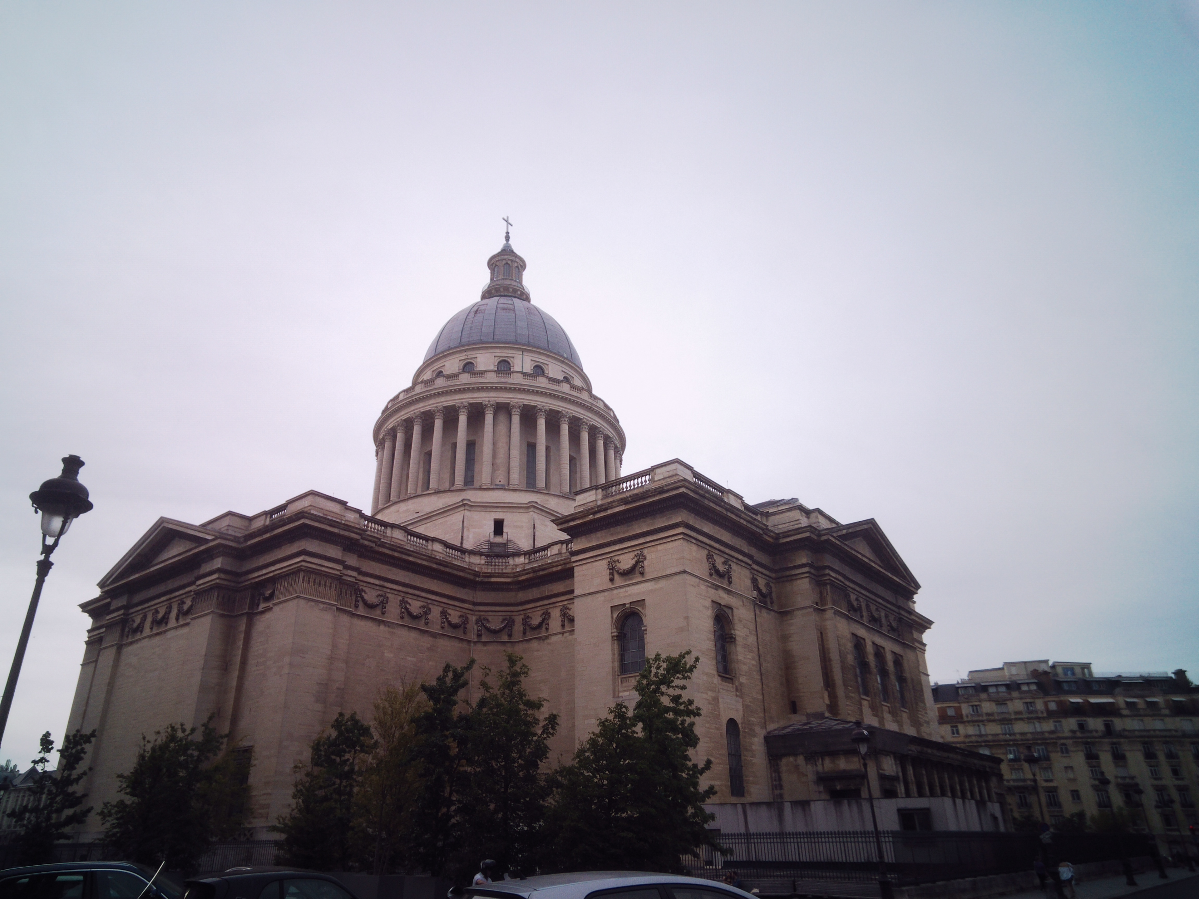 Paris, 2024, Papershoot camera